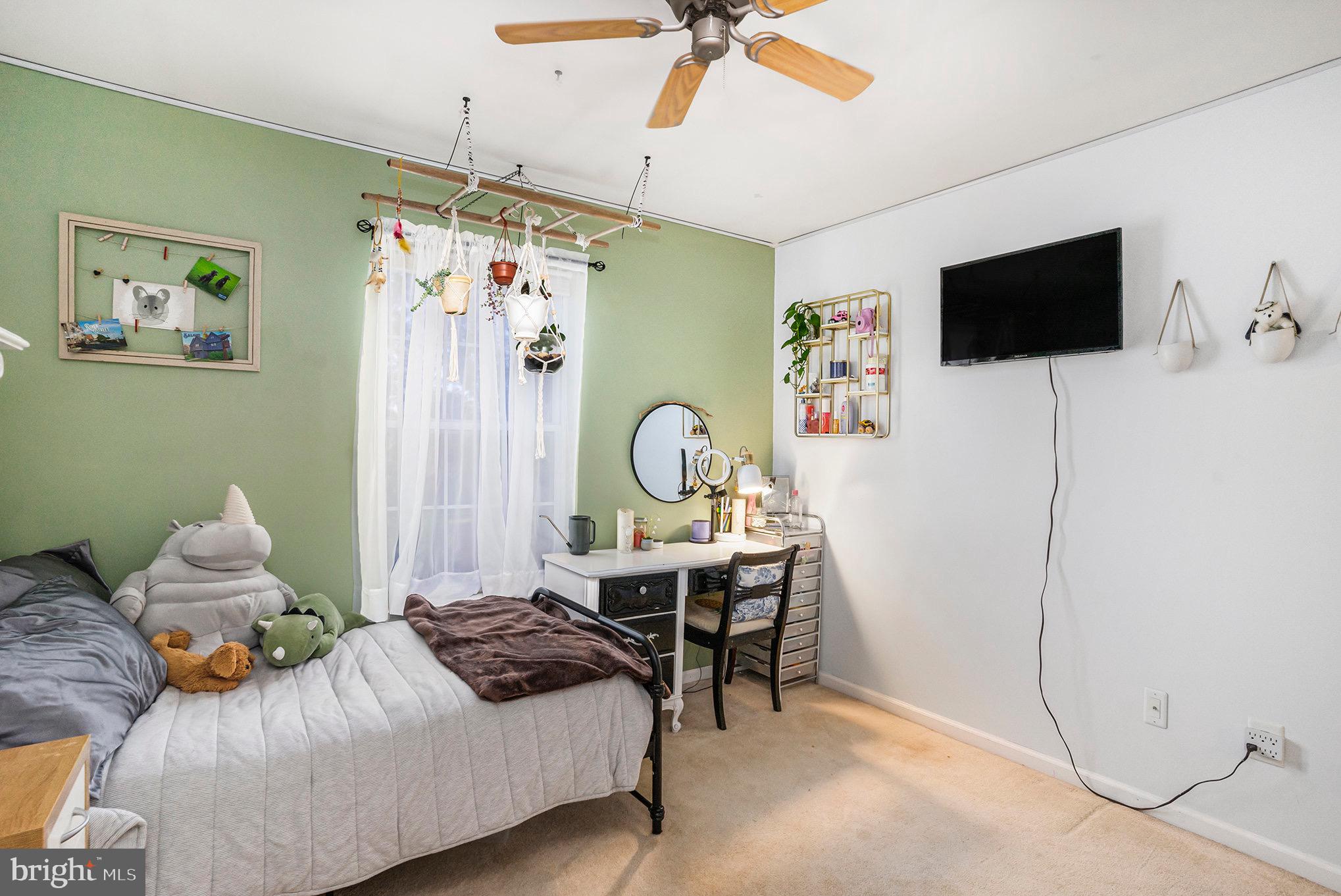 STRAWBERRY FIELDS - Residential