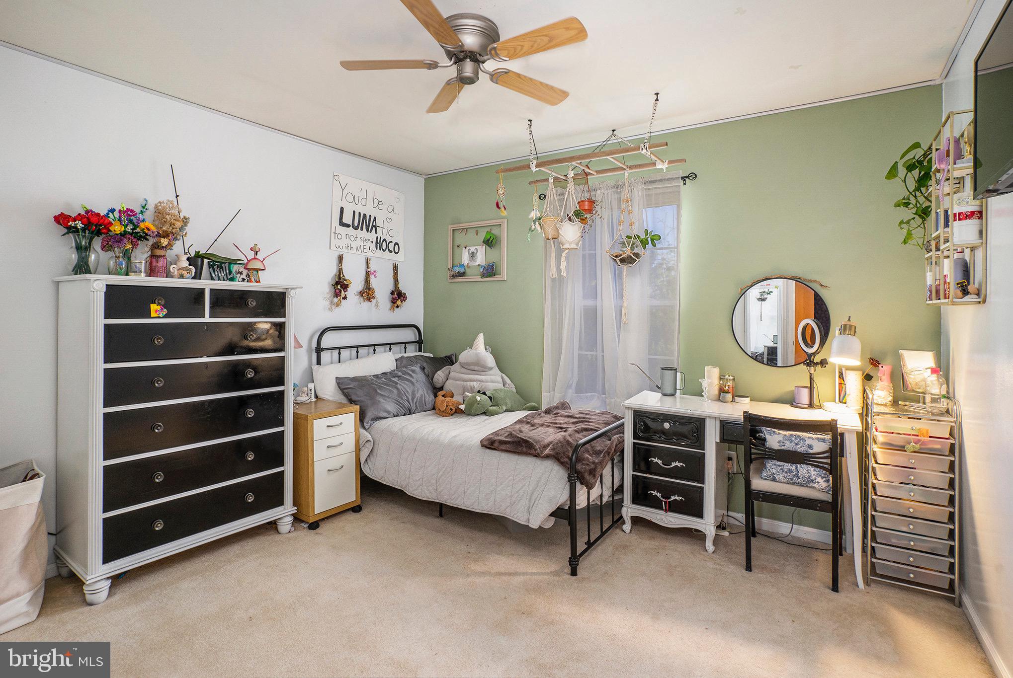 STRAWBERRY FIELDS - Residential