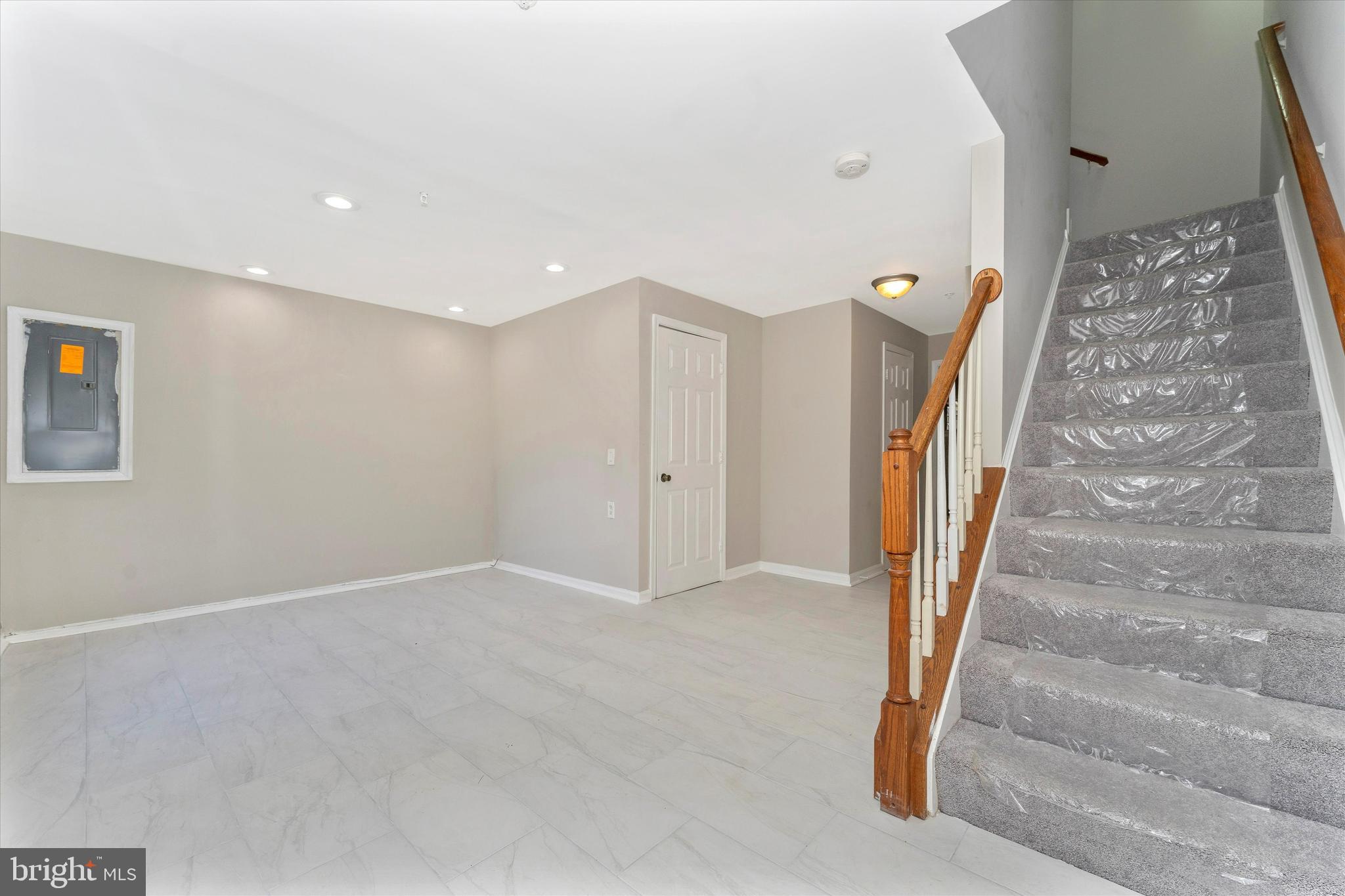 STONEY RUN - Residential