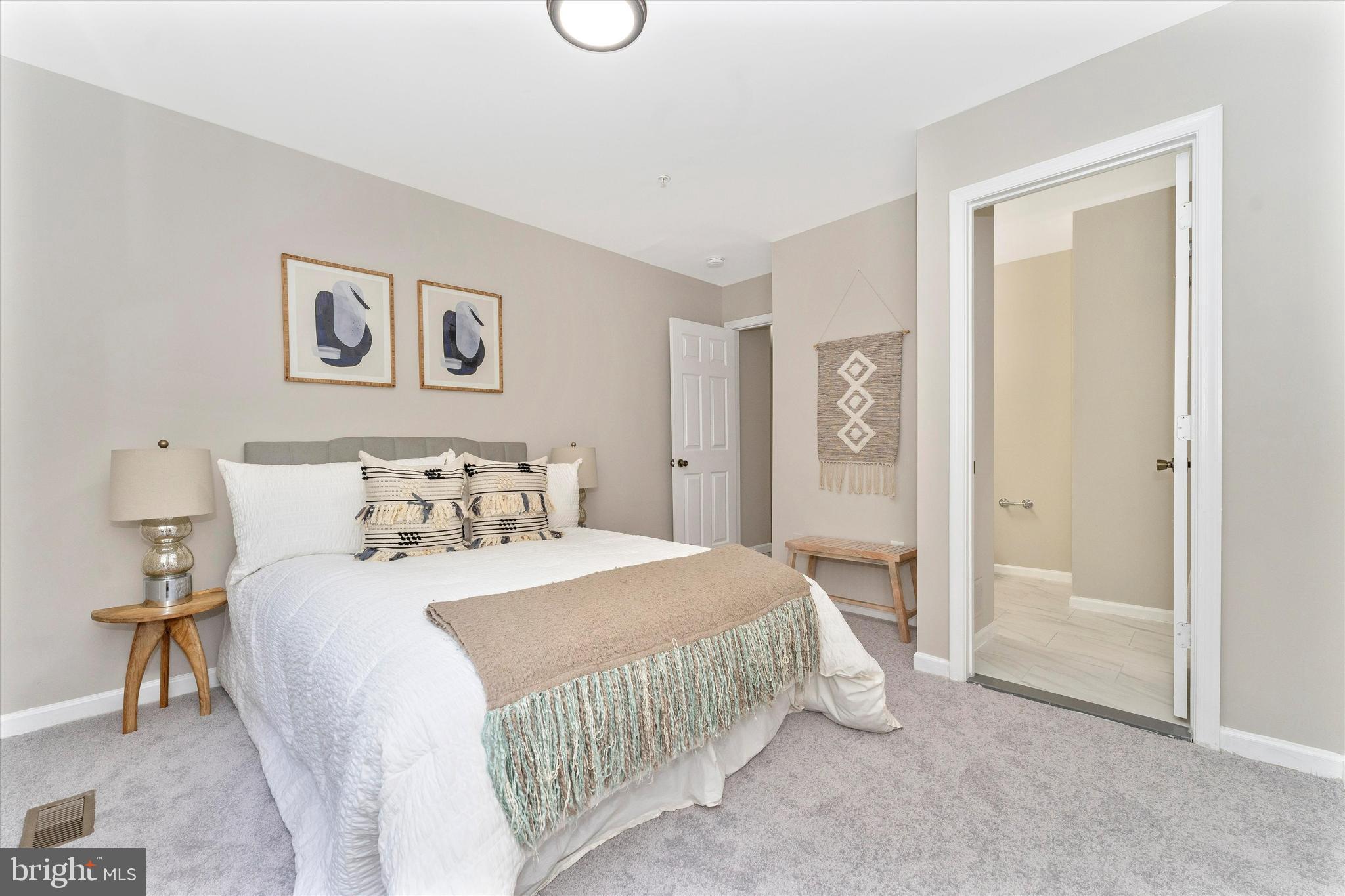 STONEY RUN - Residential