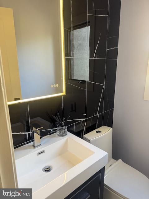 AYRDALE CRESCENT - Residential