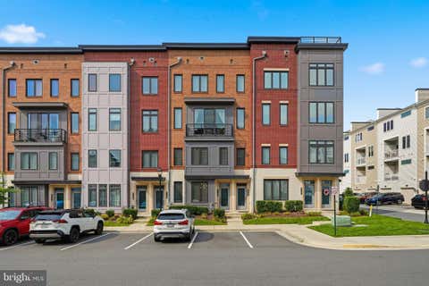 Photo of 43185 Mongold Square, ASHBURN, VA 20148 (MLS # VALO2133514)