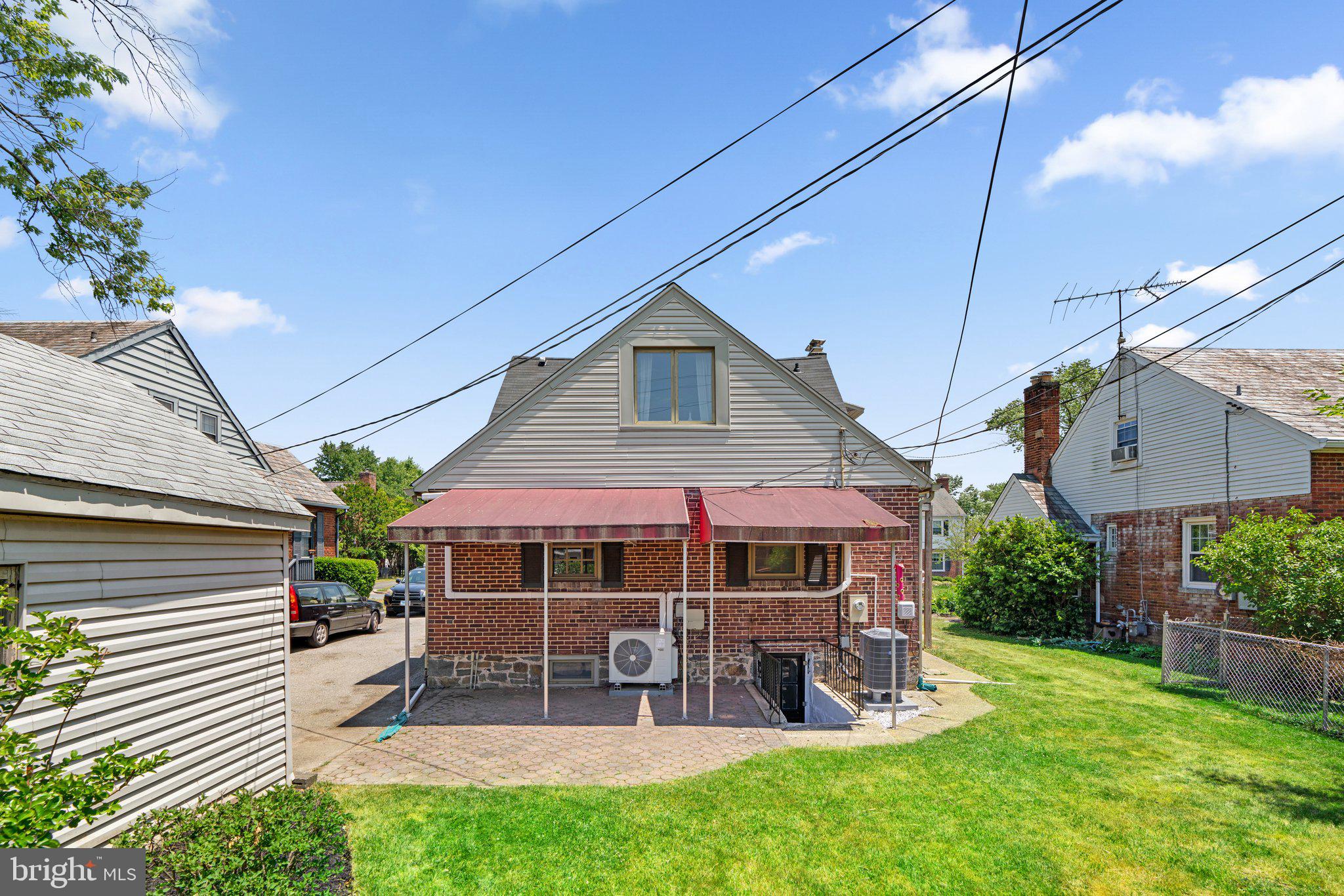 SUMMIT PARK - Residential