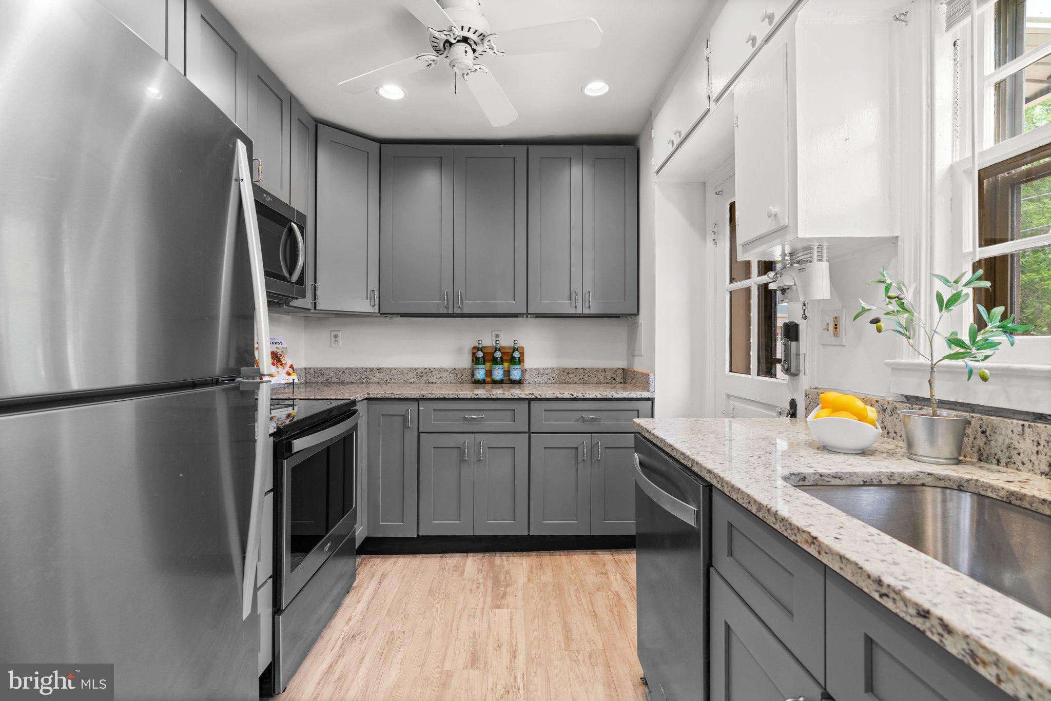 SUMMIT PARK - Residential