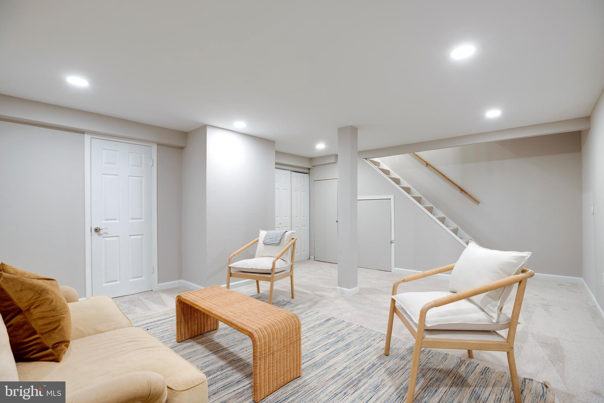 BURKE CENTRE - Residential