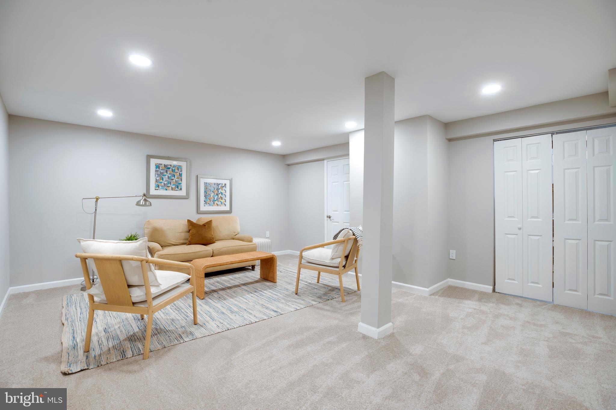 BURKE CENTRE - Residential