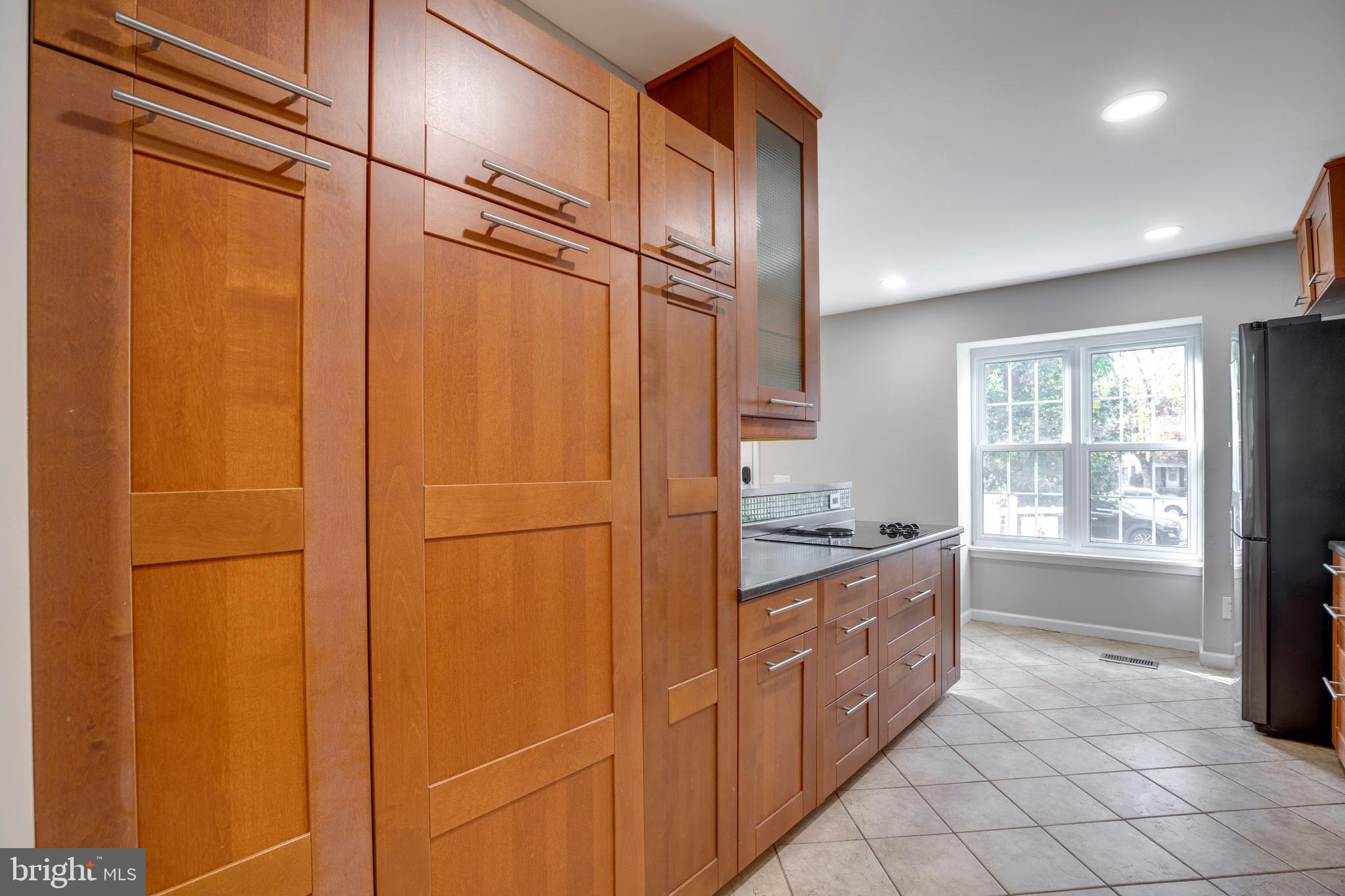 BURKE CENTRE - Residential