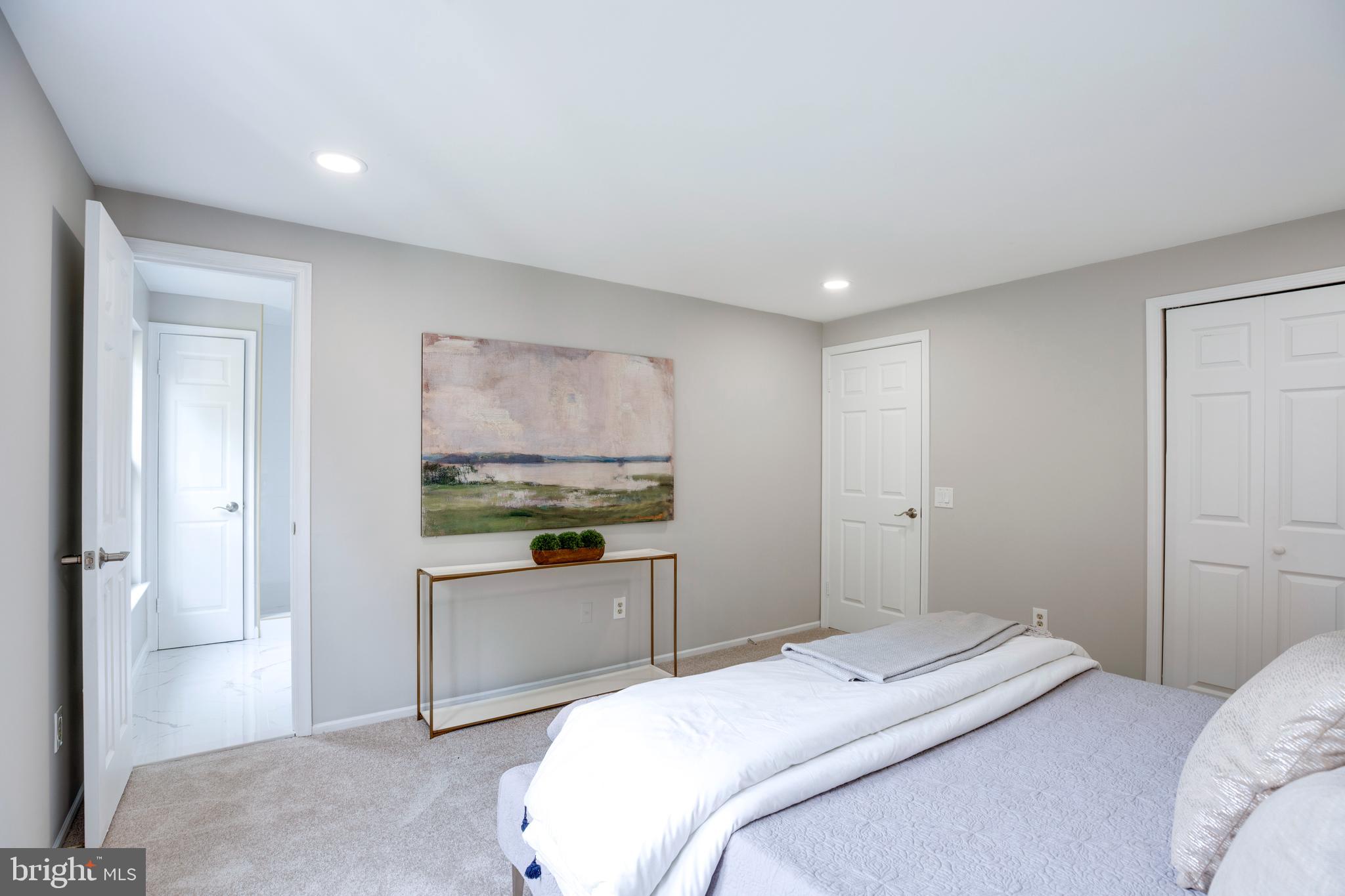 BURKE CENTRE - Residential