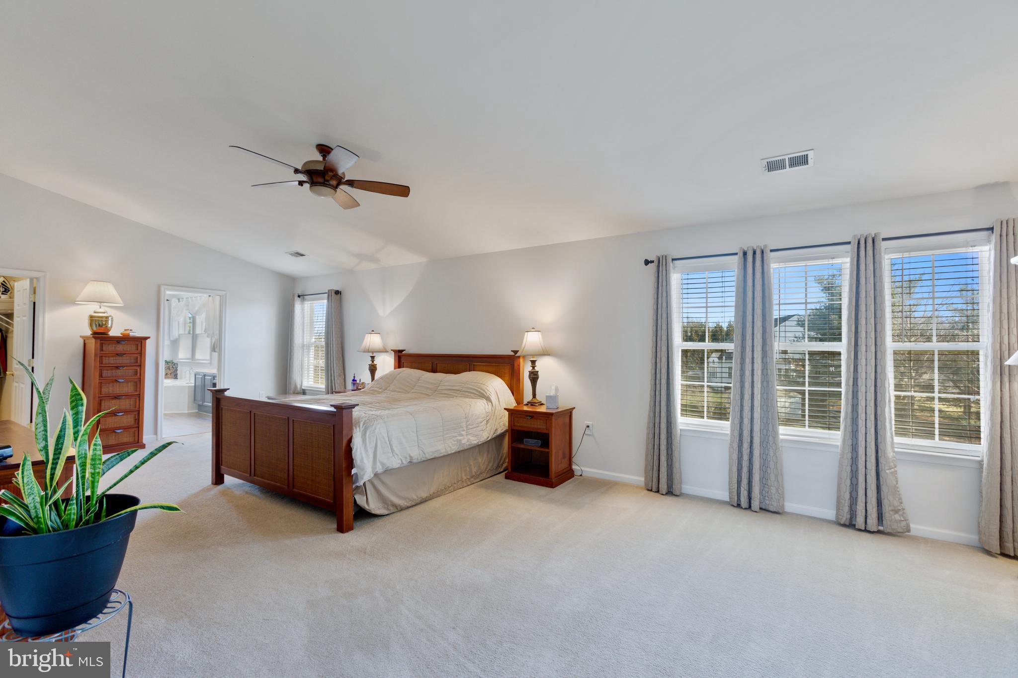 MEADOW BROOK - Residential