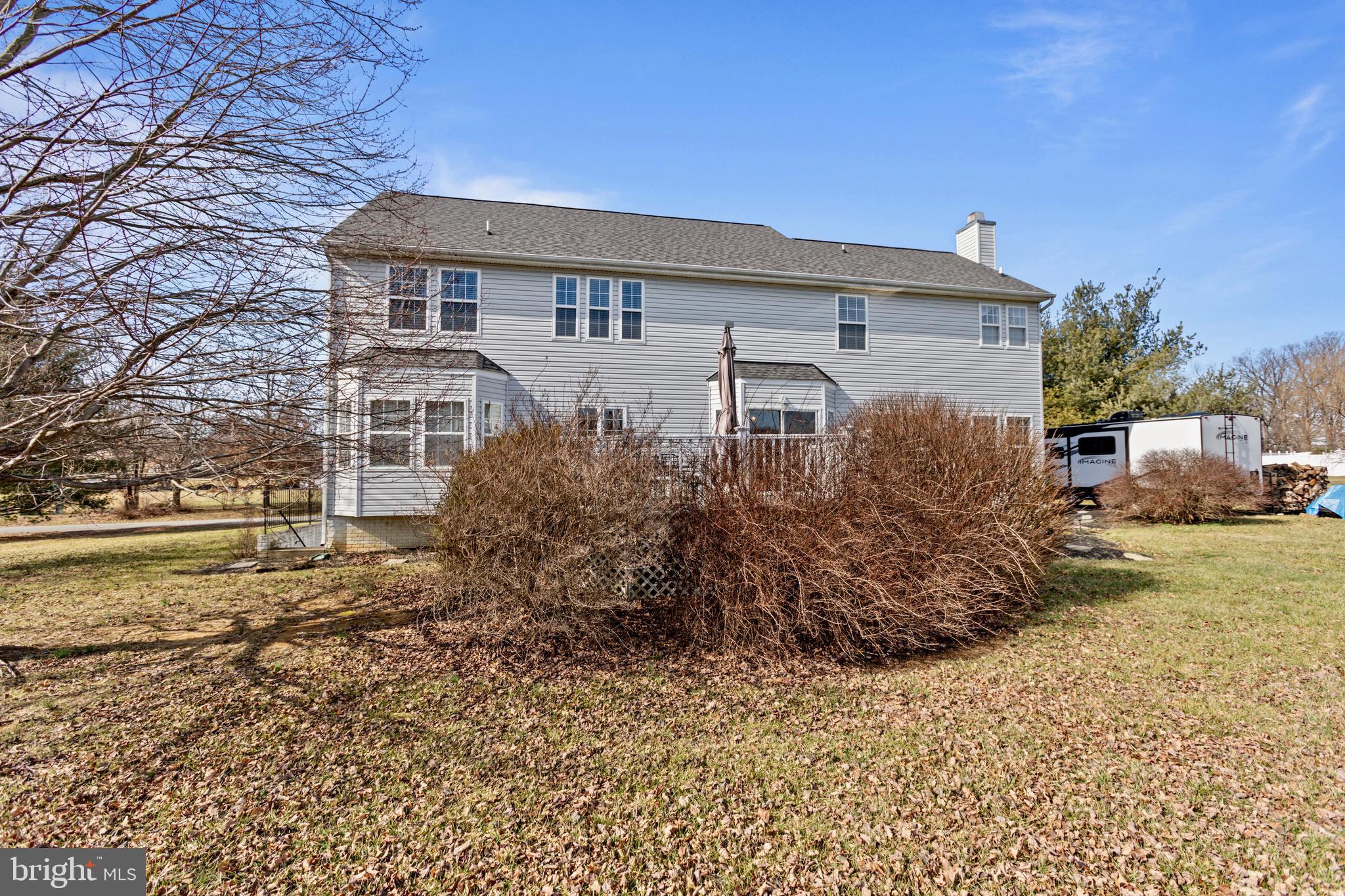 MEADOW BROOK - Residential