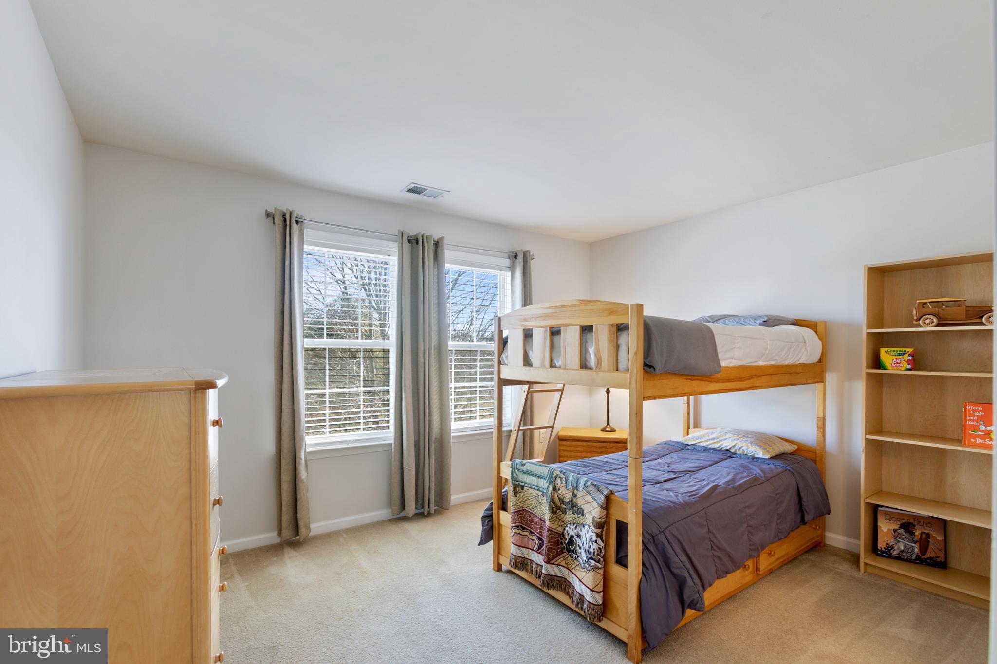 MEADOW BROOK - Residential