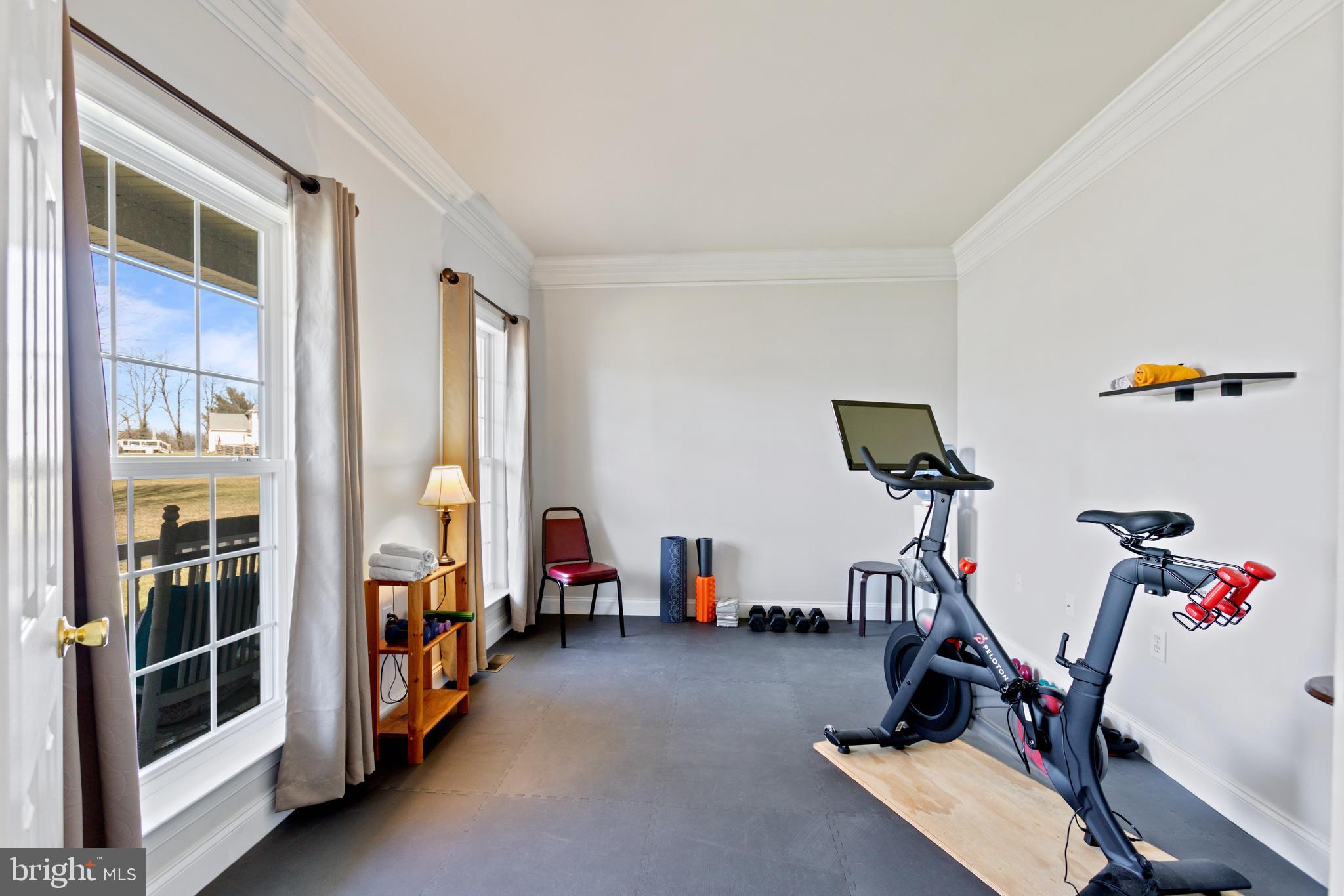 MEADOW BROOK - Residential