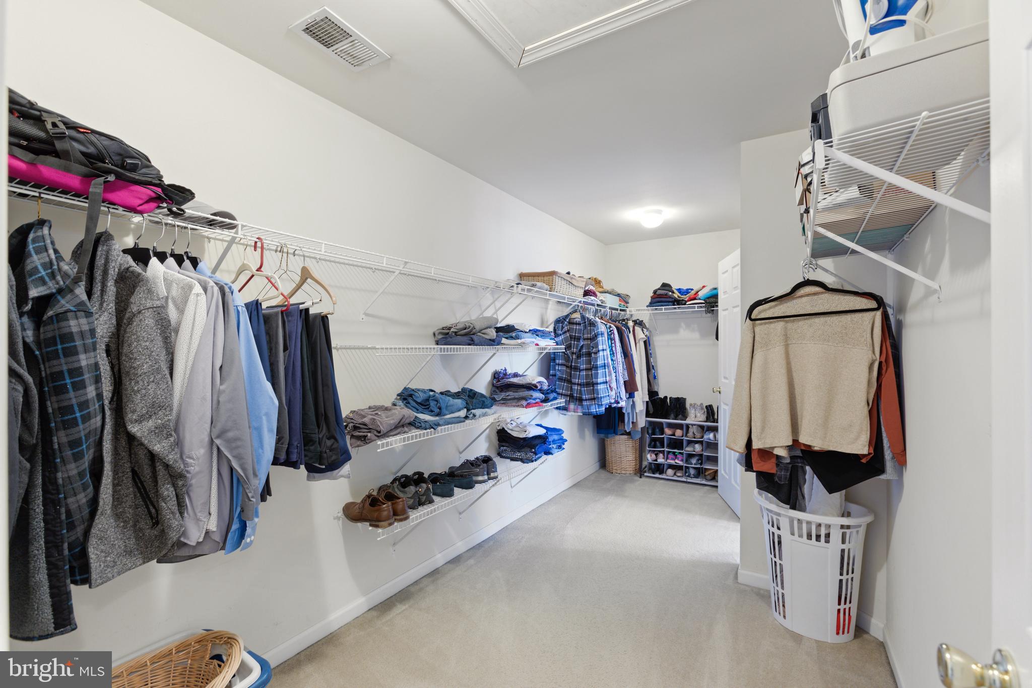 MEADOW BROOK - Residential