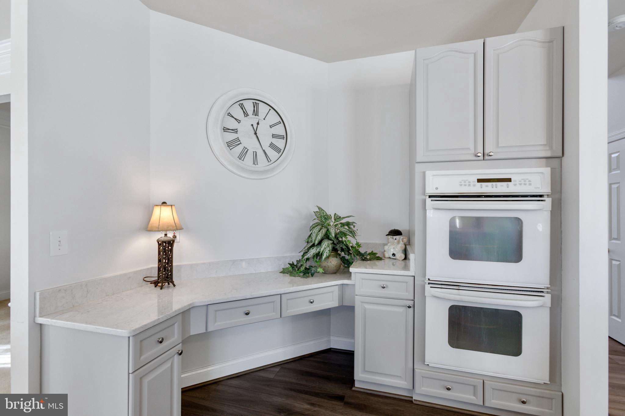 MEADOW BROOK - Residential