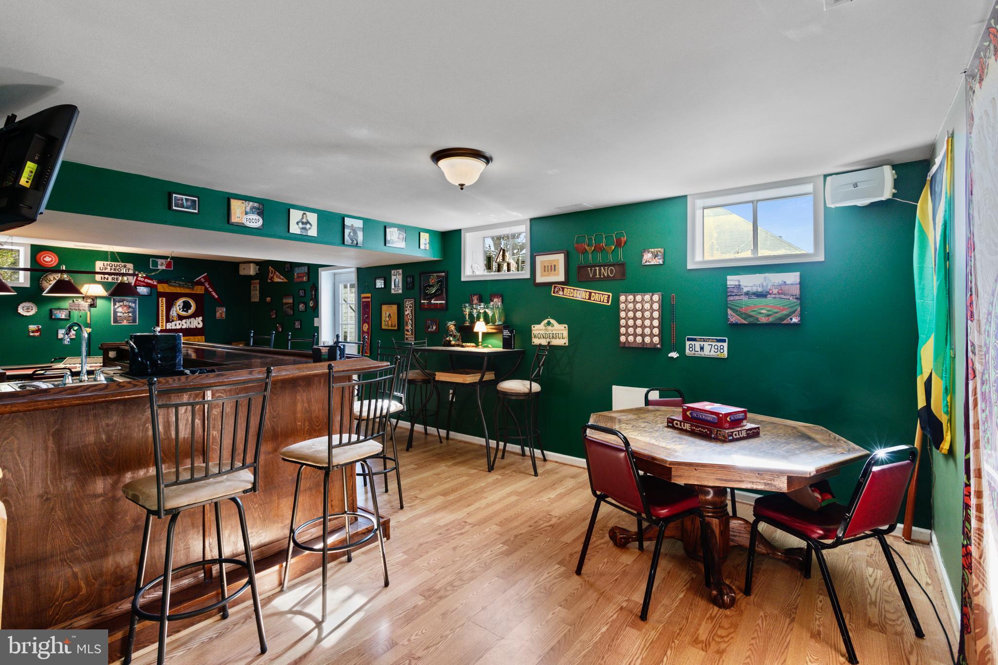 MEADOW BROOK - Residential