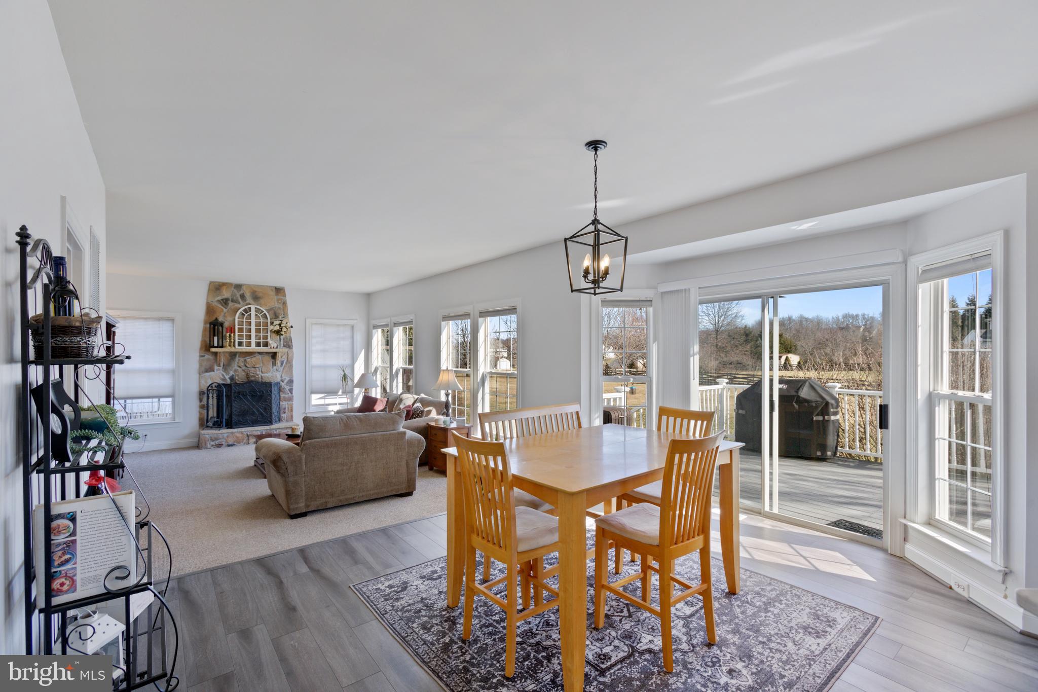 MEADOW BROOK - Residential