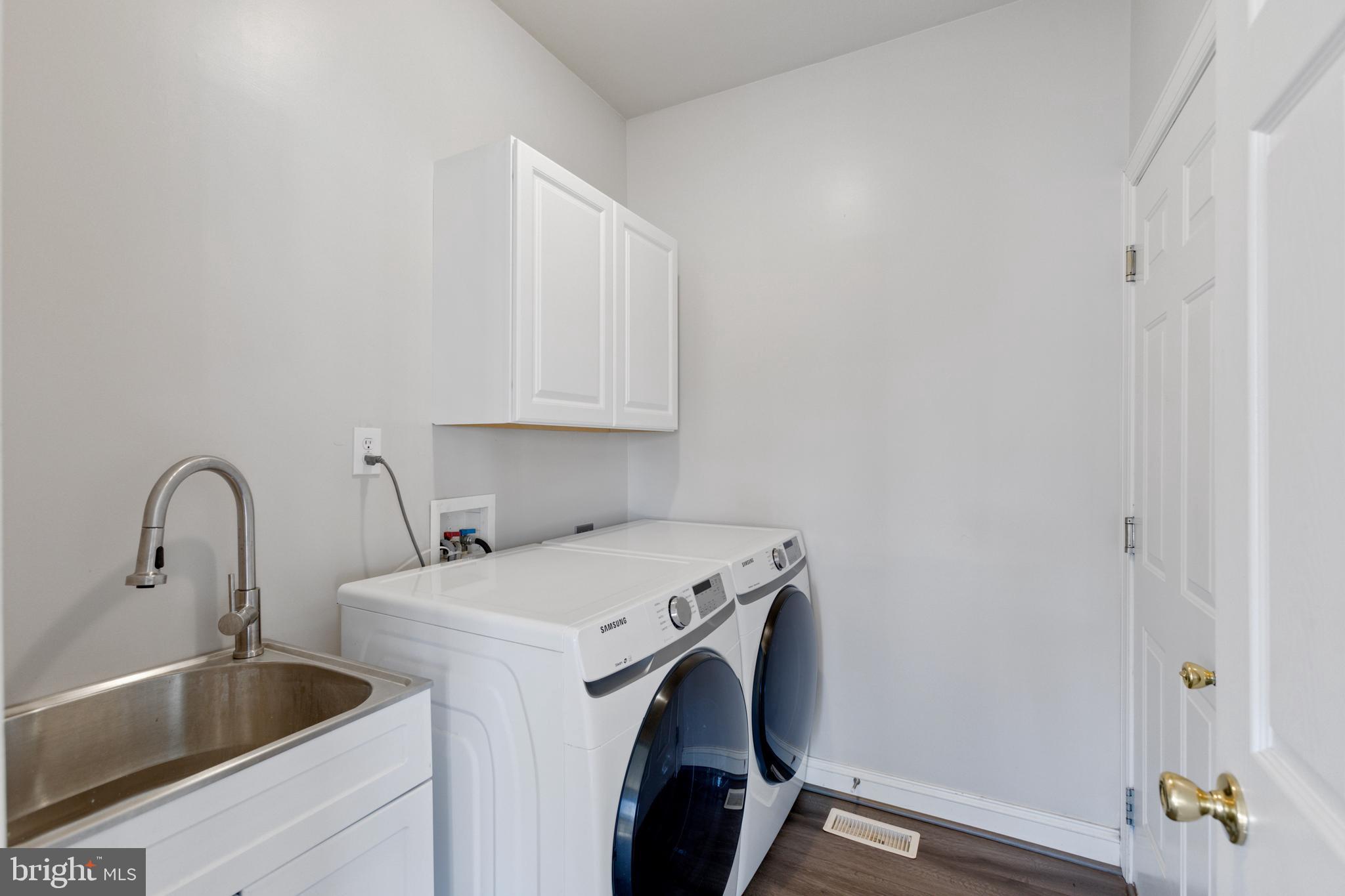 MEADOW BROOK - Residential