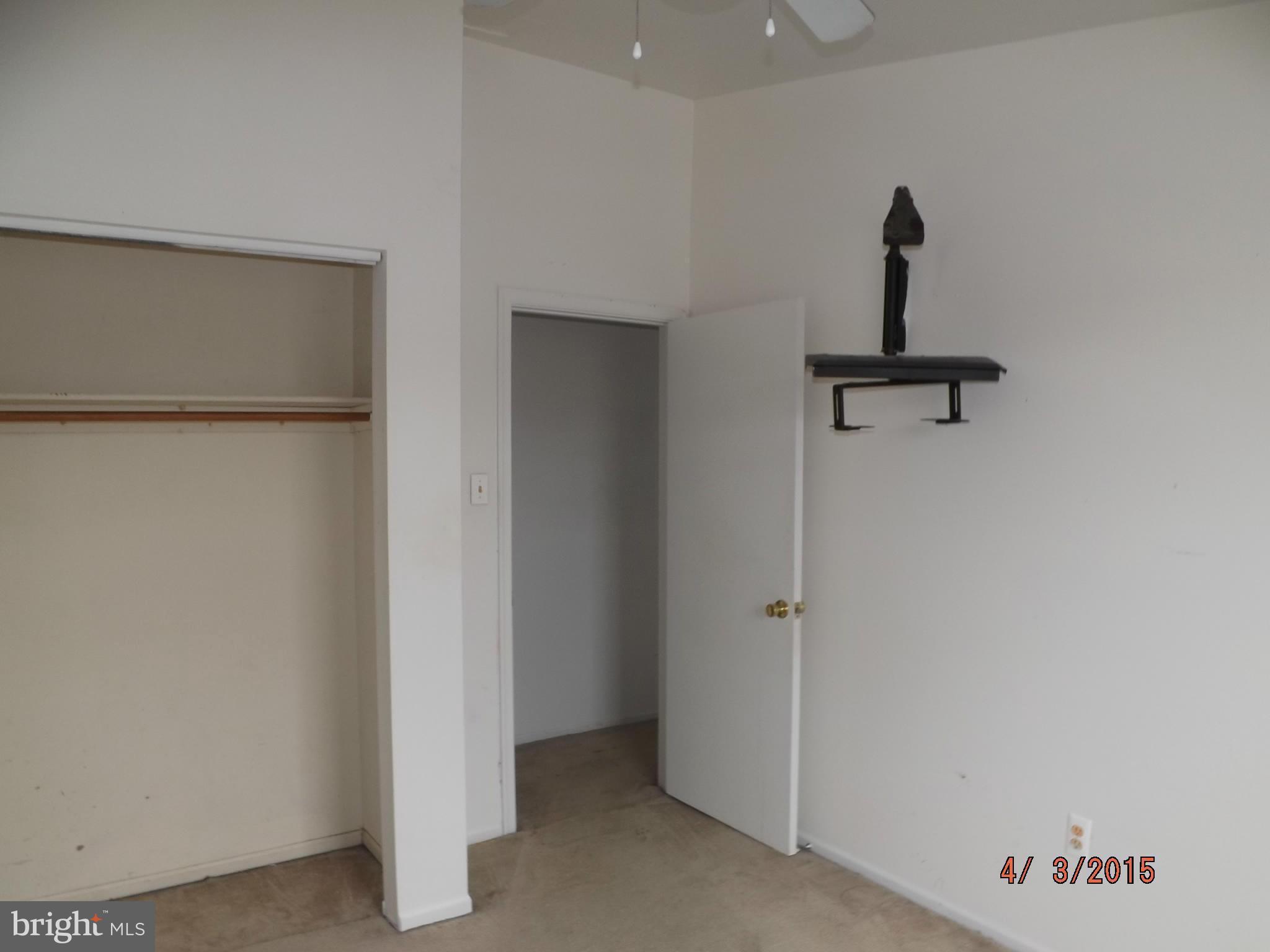 COURTLAND WOODS - Residential