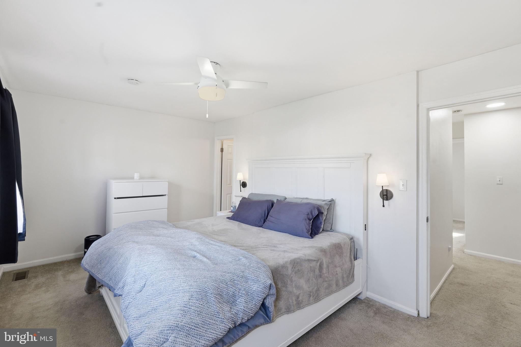 THOUSAND OAKS - Residential