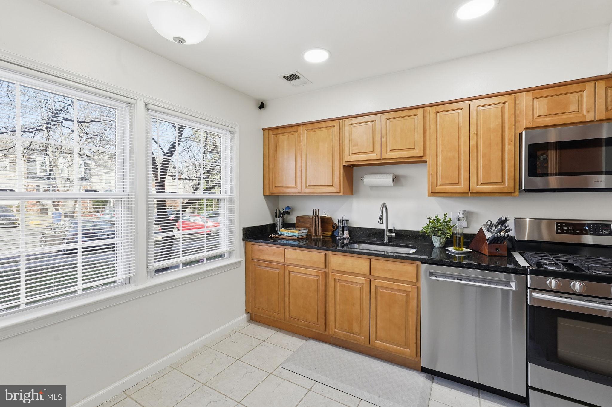 THOUSAND OAKS - Residential