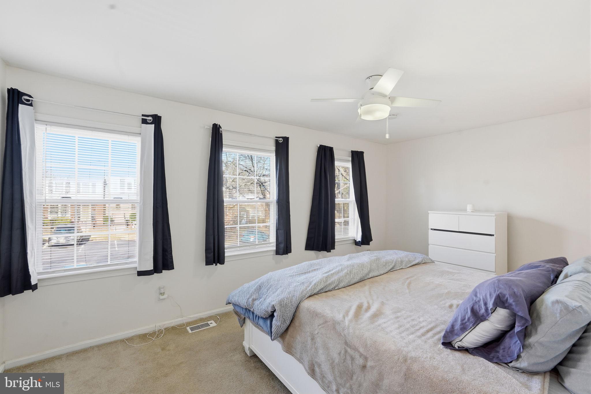 THOUSAND OAKS - Residential