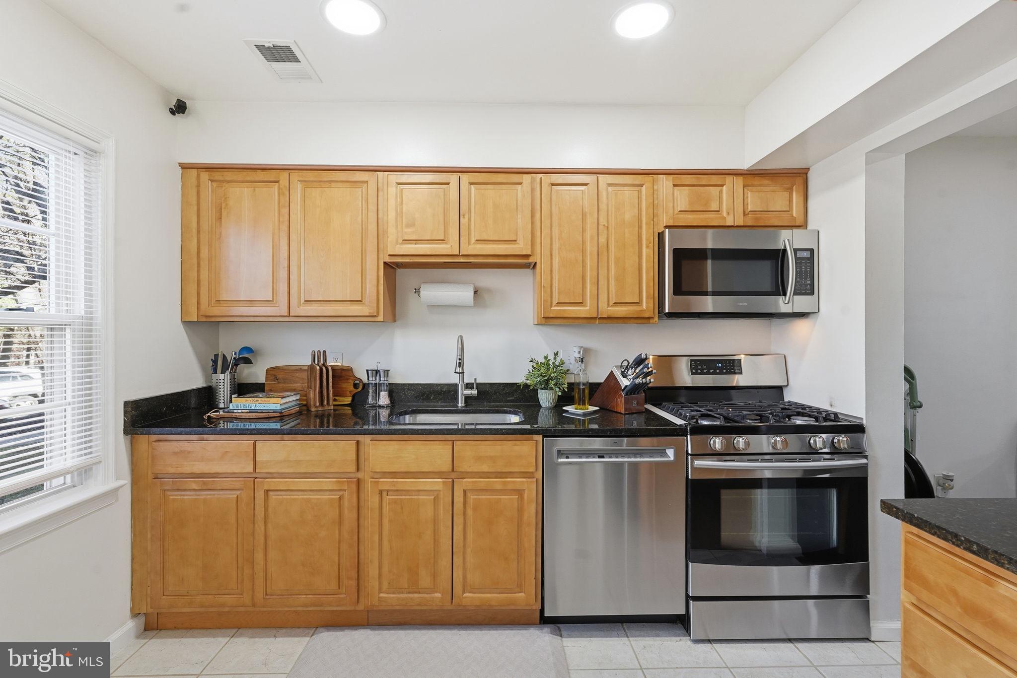 THOUSAND OAKS - Residential