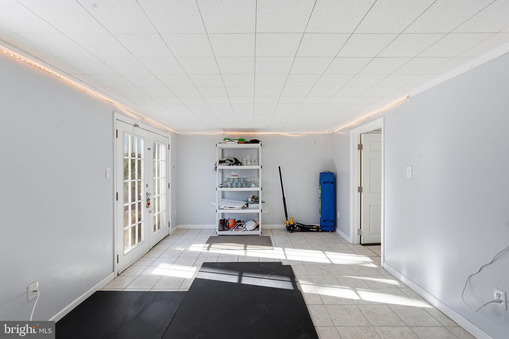 THOUSAND OAKS - Residential