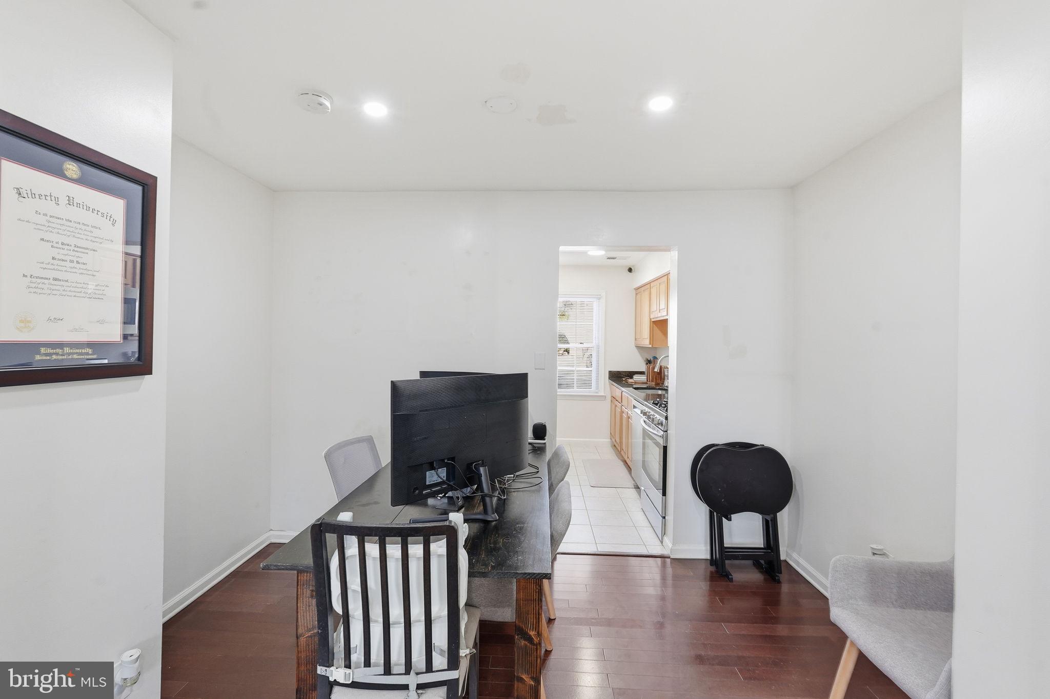 THOUSAND OAKS - Residential