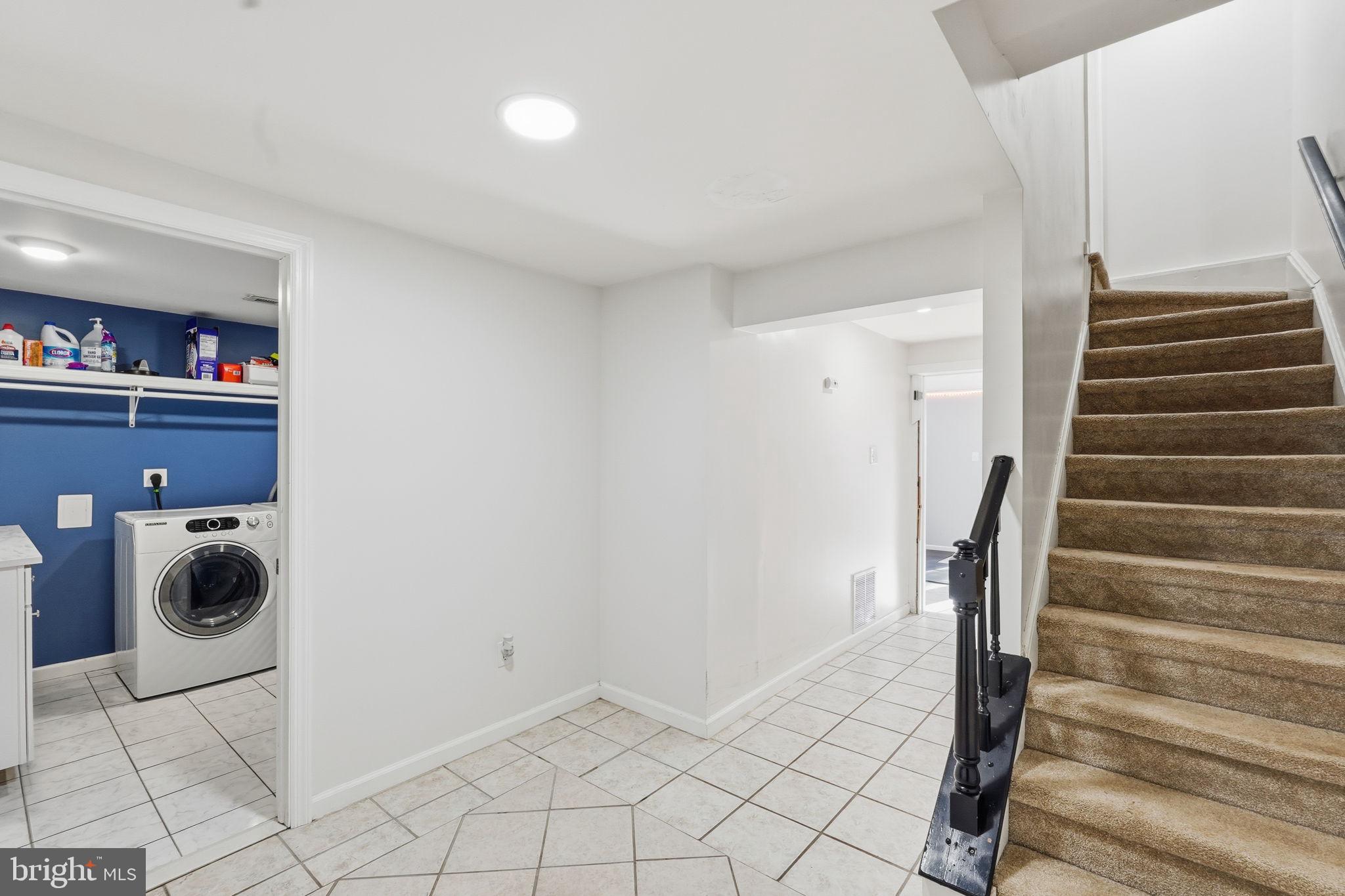 THOUSAND OAKS - Residential