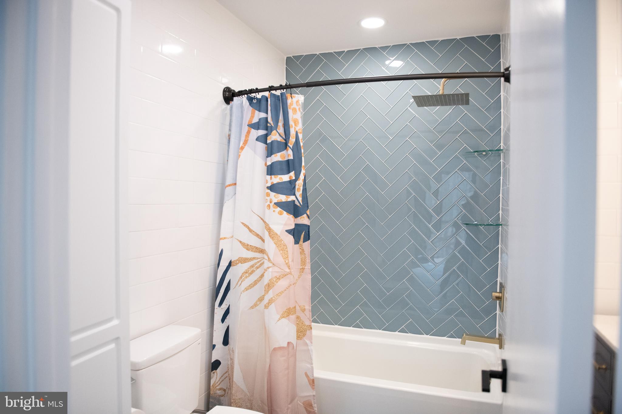 ASHBY RUN - Residential