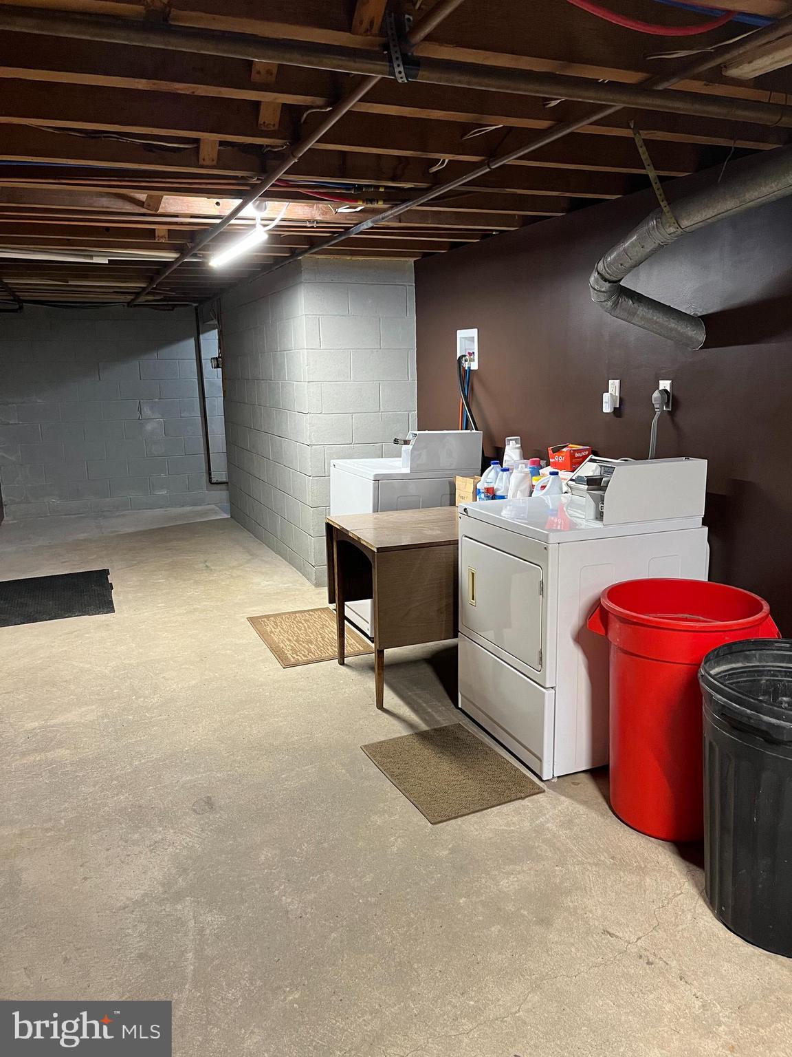 RIDLEY PARK - Residential Lease