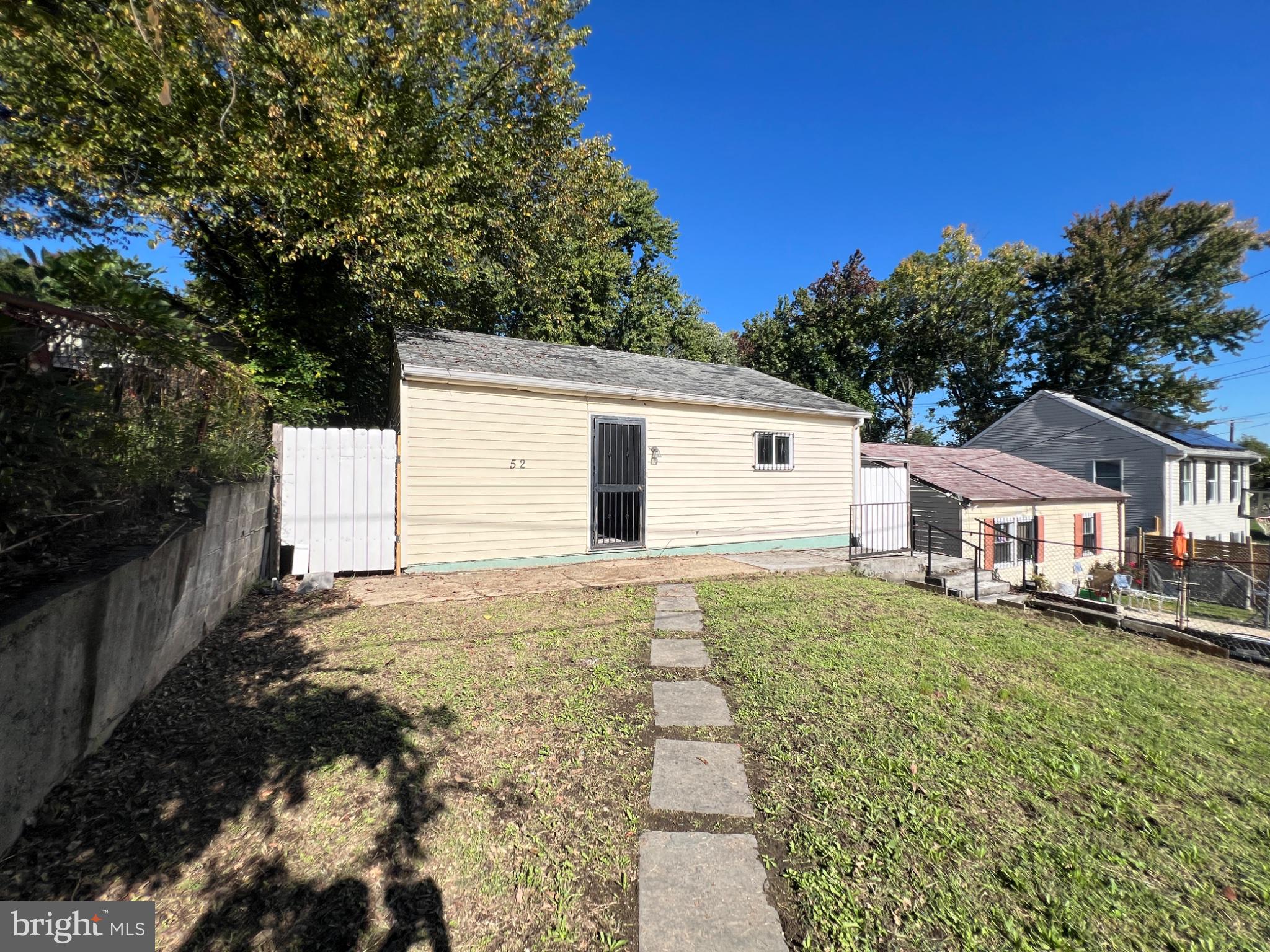 52 BAYOU AVENUE