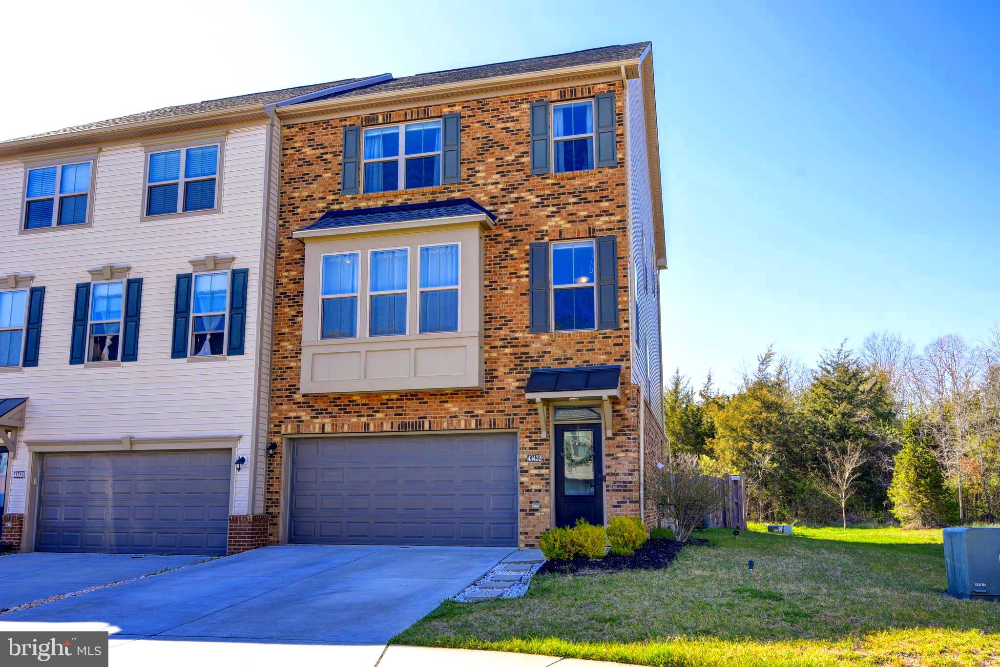 LOUDOUN PLACE - Residential Lease