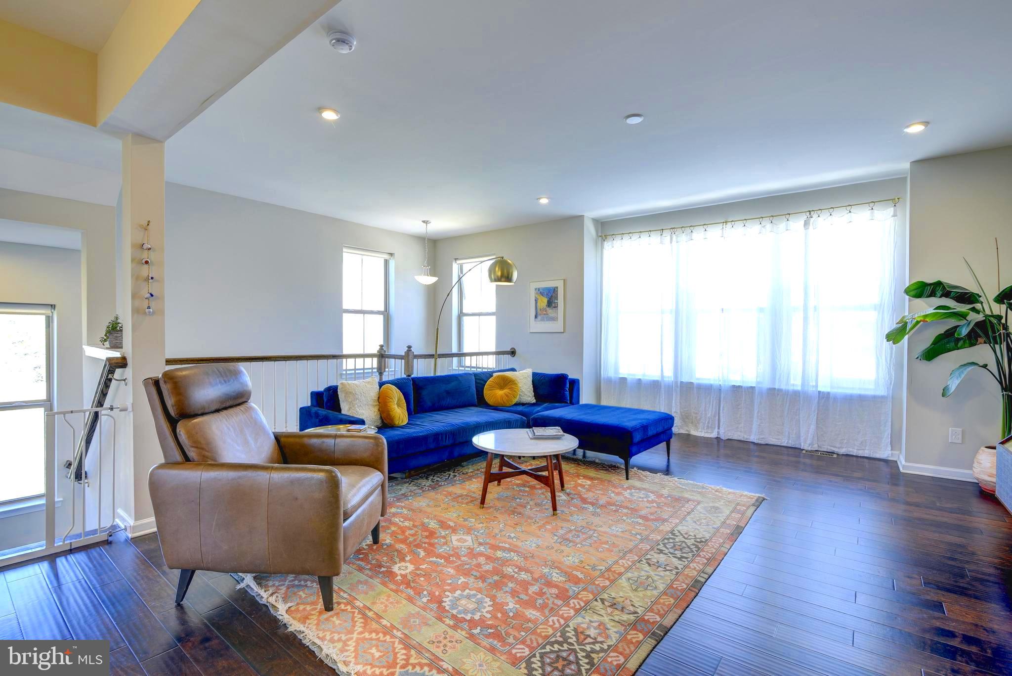 LOUDOUN PLACE - Residential Lease