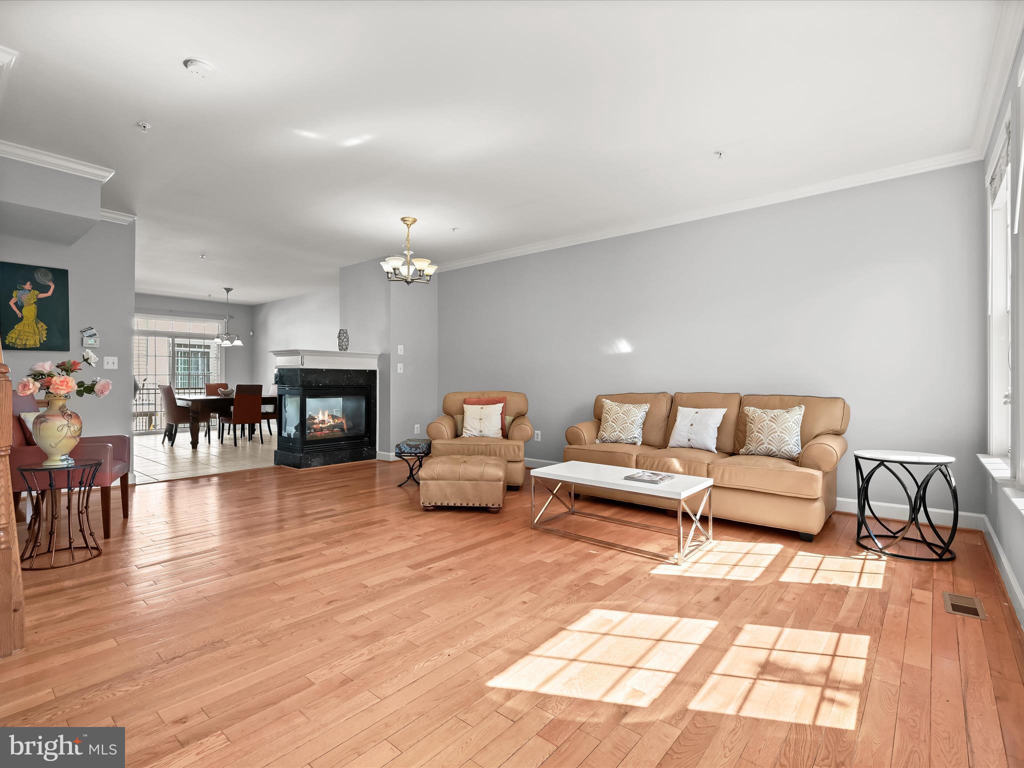 563 PELICAN AVENUE