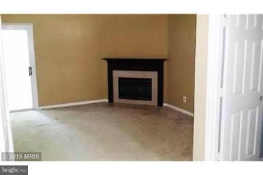 SPRING KNOLL - Residential