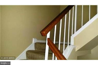 SPRING KNOLL - Residential