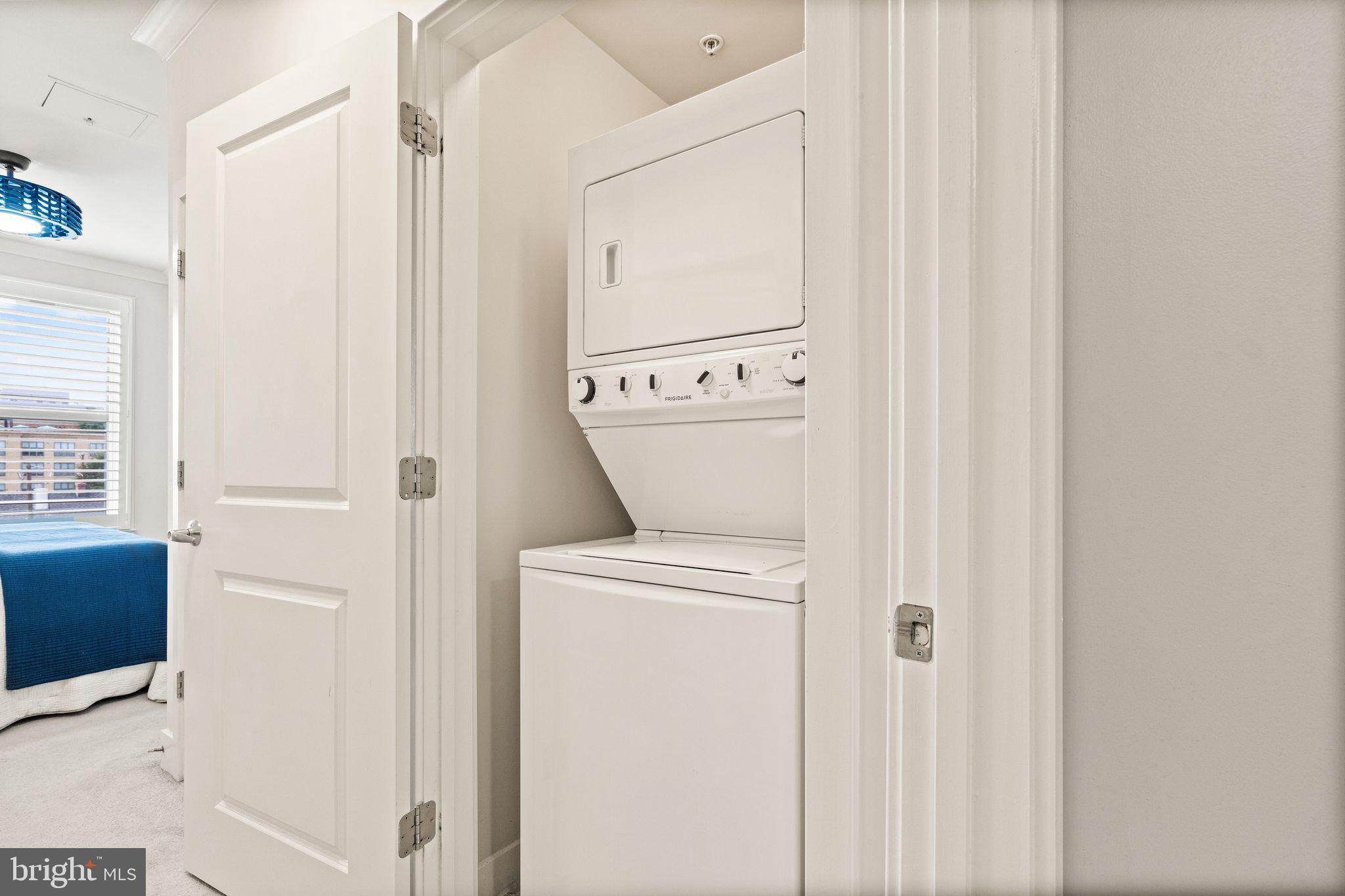 OLD TOWN COMMONS - Residential