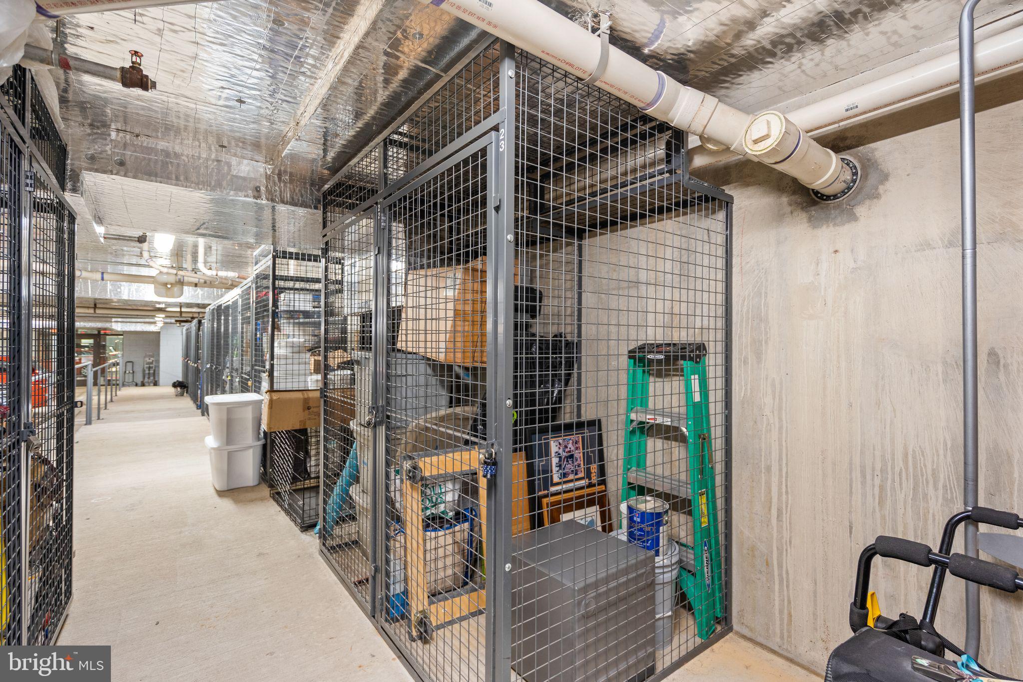 OLD TOWN COMMONS - Residential