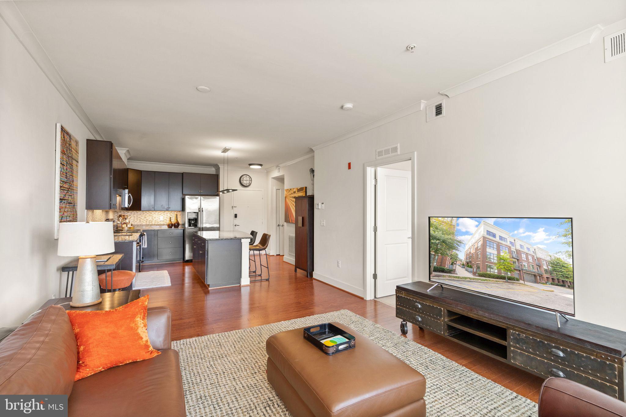 OLD TOWN COMMONS - Residential