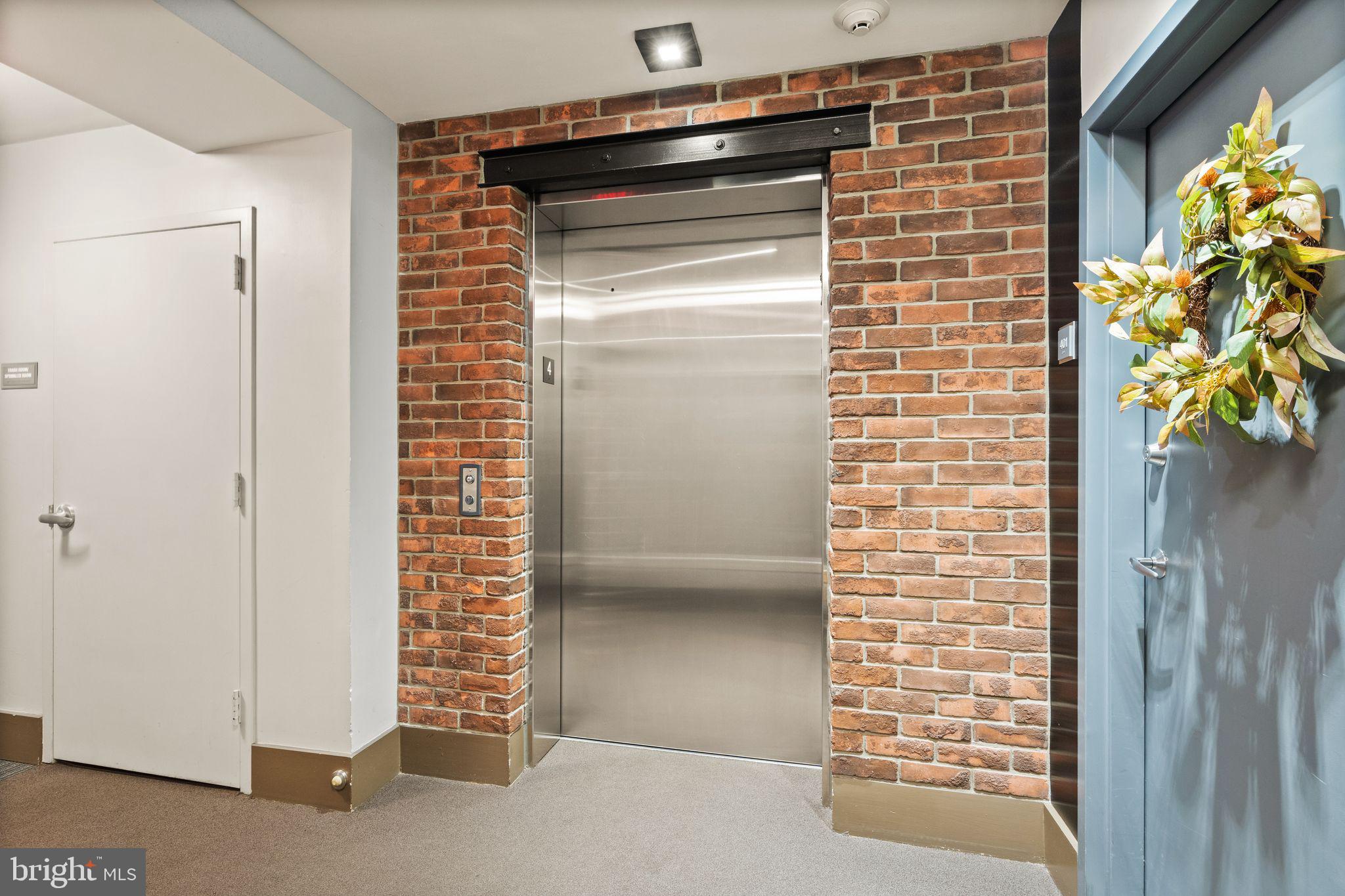 OLD TOWN COMMONS - Residential