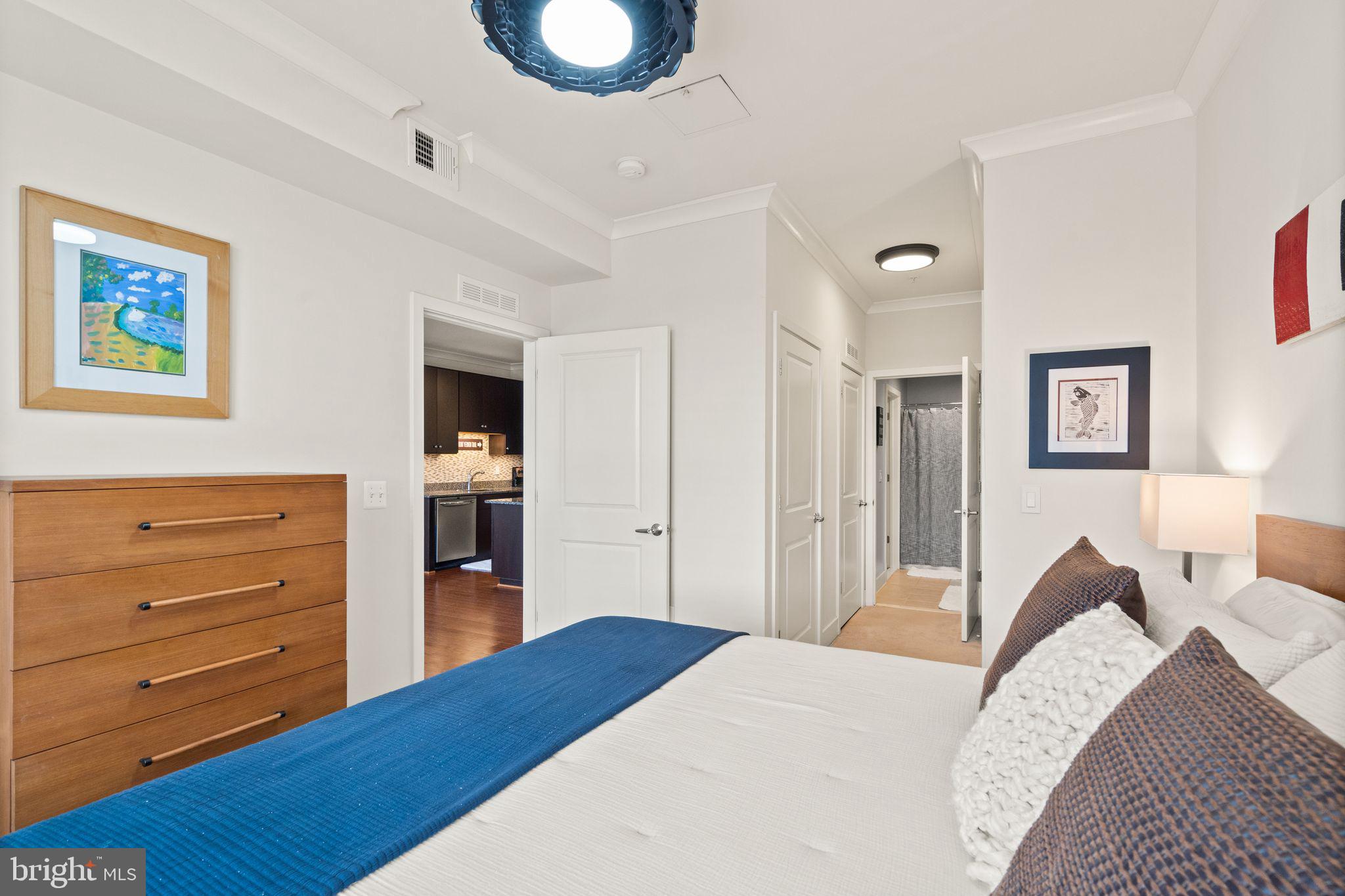 OLD TOWN COMMONS - Residential