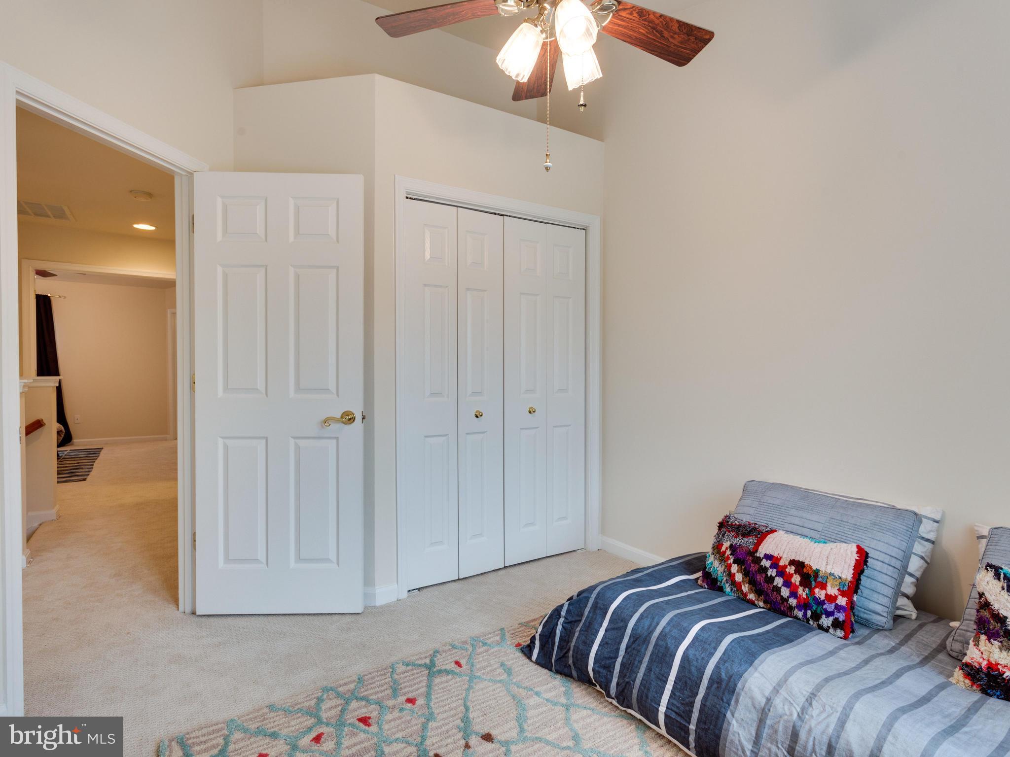 GUNSTON HILL - Residential