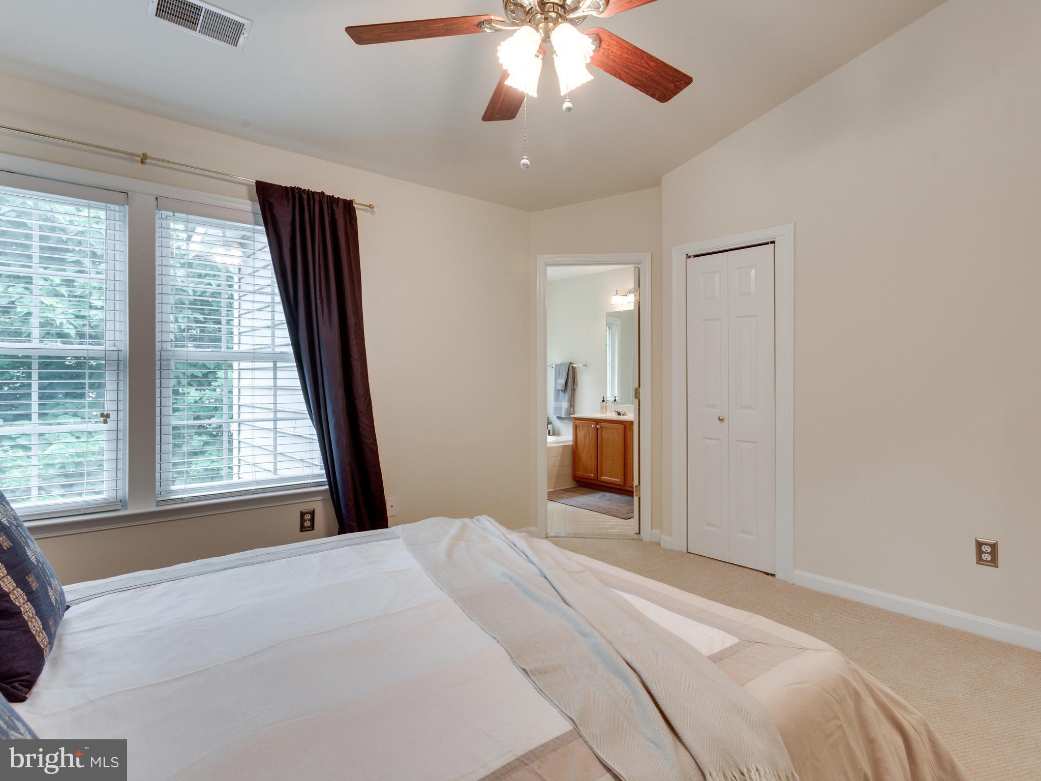 GUNSTON HILL - Residential