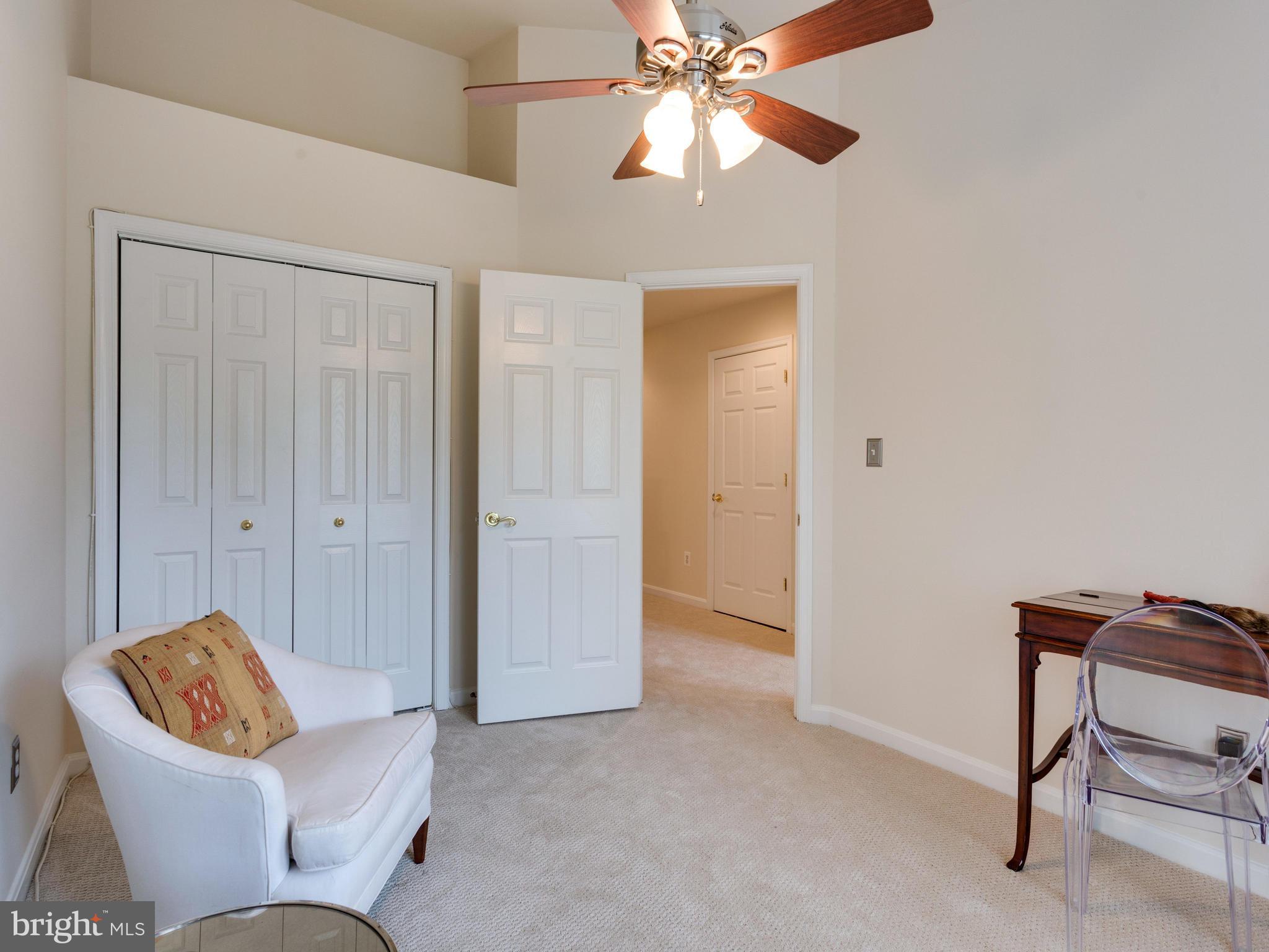 GUNSTON HILL - Residential