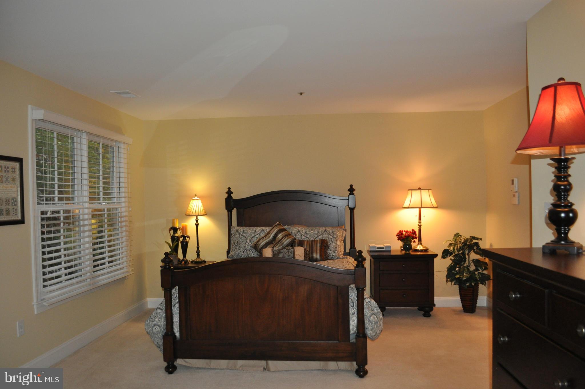 FENWICK COURT - Residential