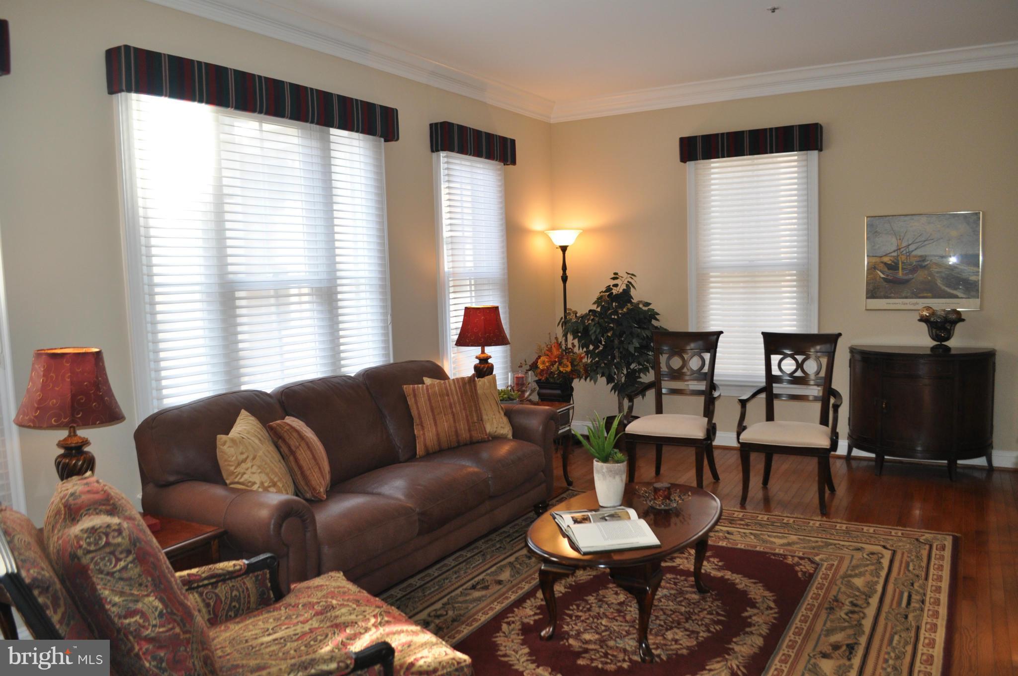 FENWICK COURT - Residential