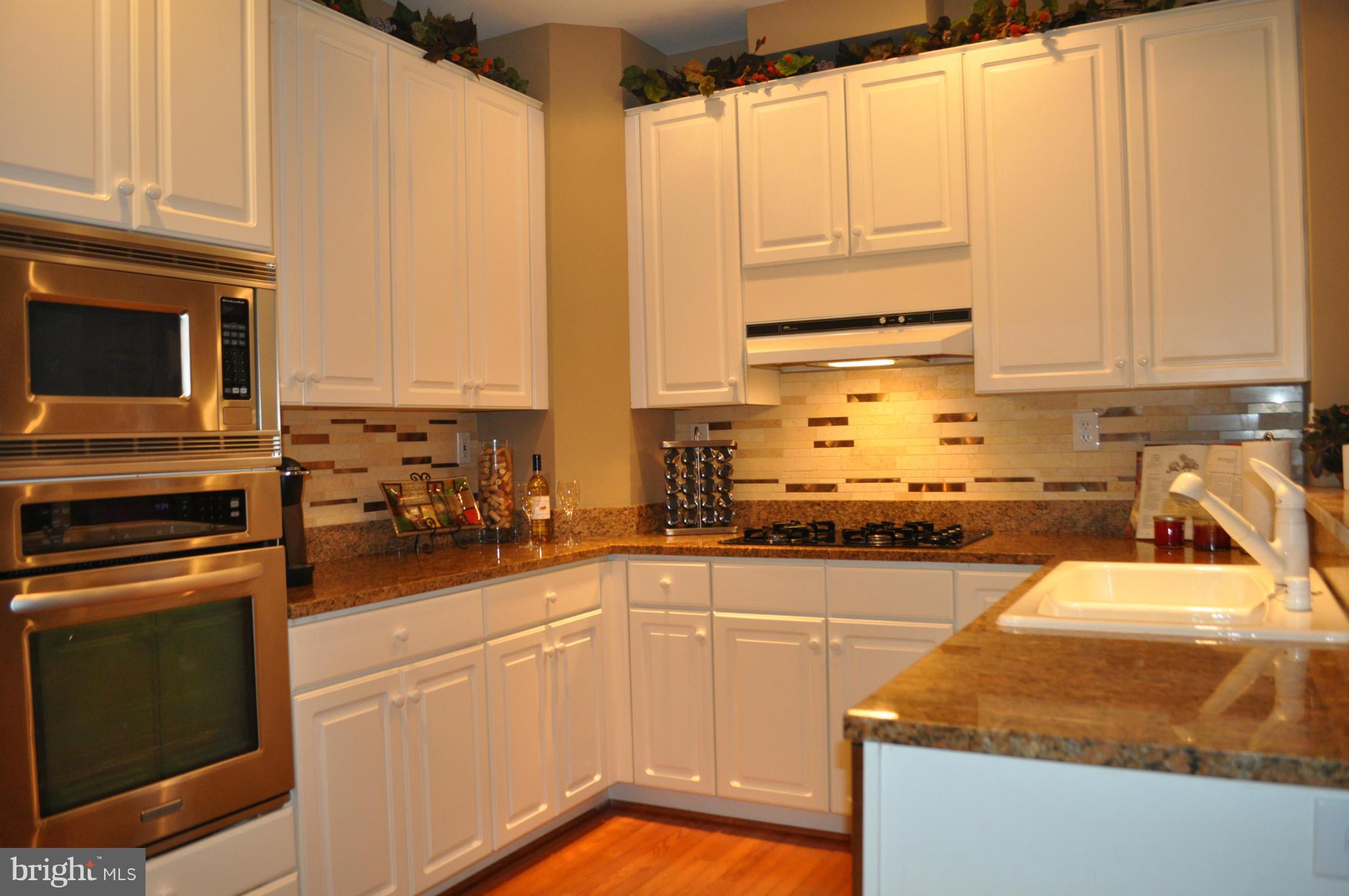 FENWICK COURT - Residential