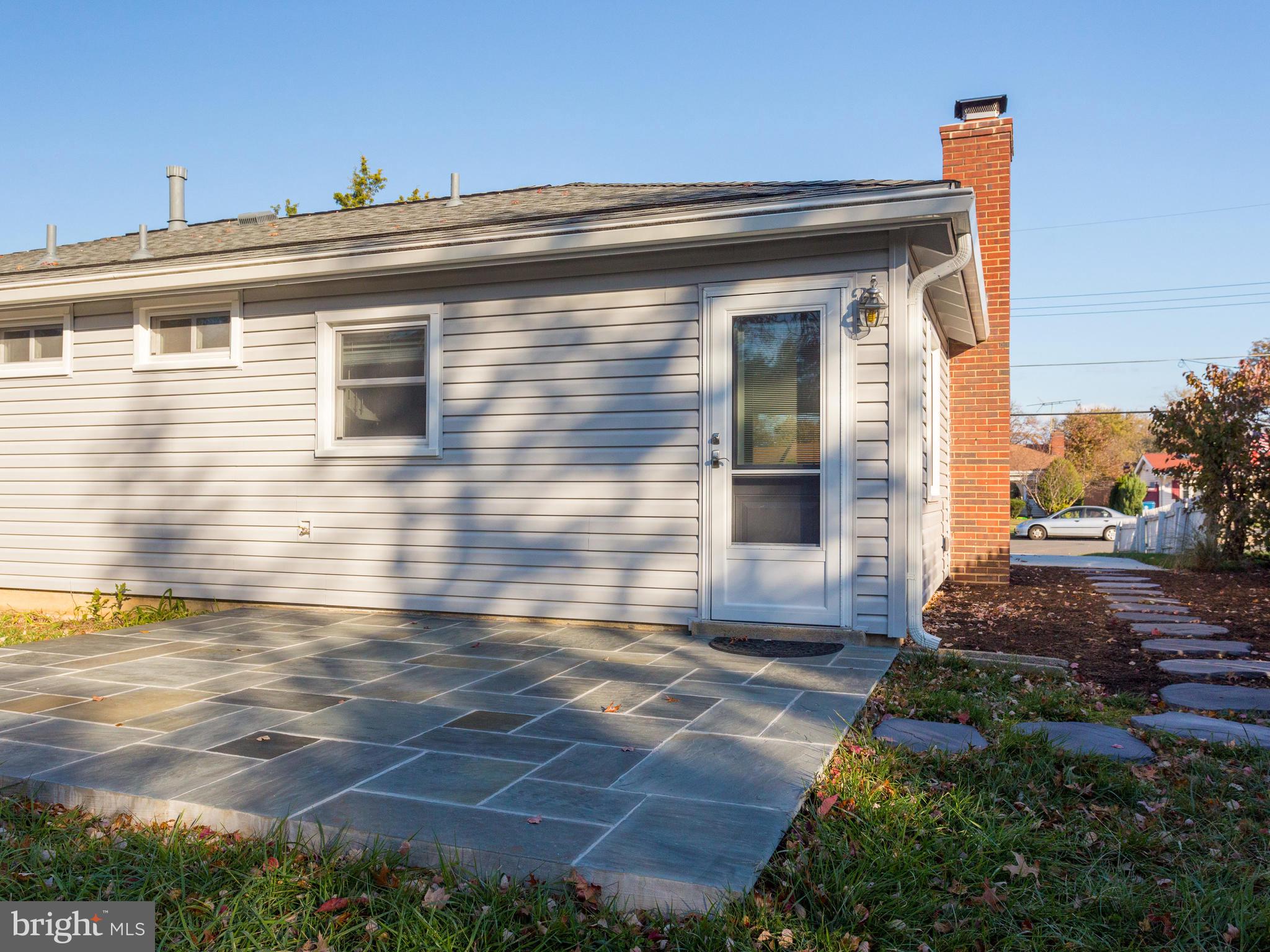 SPRINGFIELD ESTATES - Residential Lease