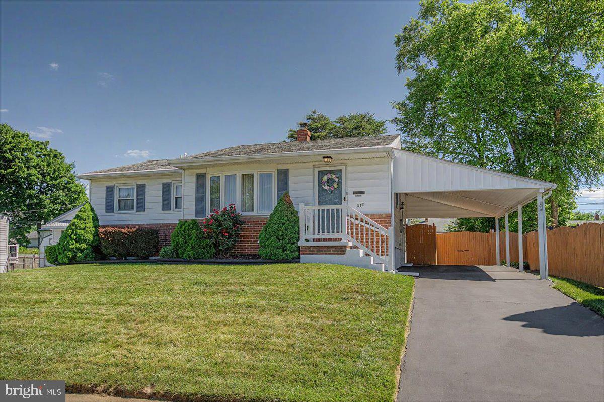 216 CATALINA DRIVE